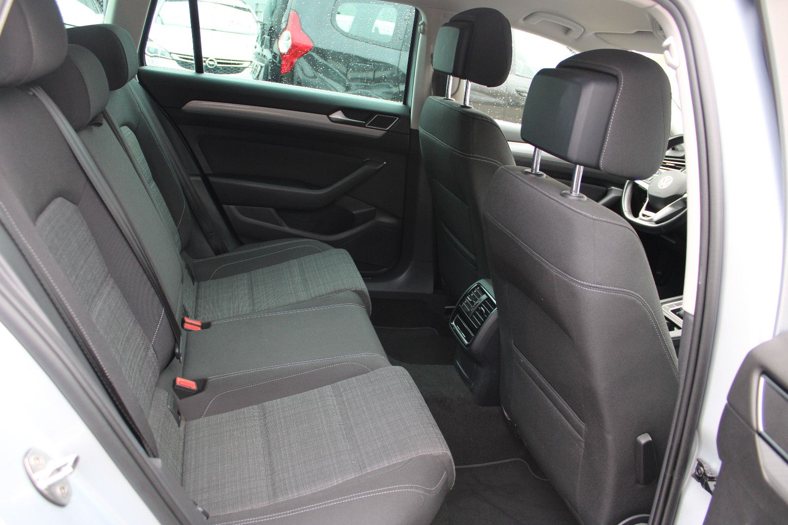 Fahrzeugabbildung Volkswagen Passat Variant 2.0 TDI DSG 4Motion,Navi,PDC,Kame