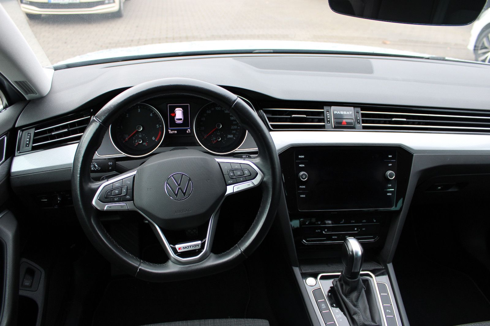 Fahrzeugabbildung Volkswagen Passat Variant 2.0 TDI DSG 4Motion,Navi,PDC,Kame