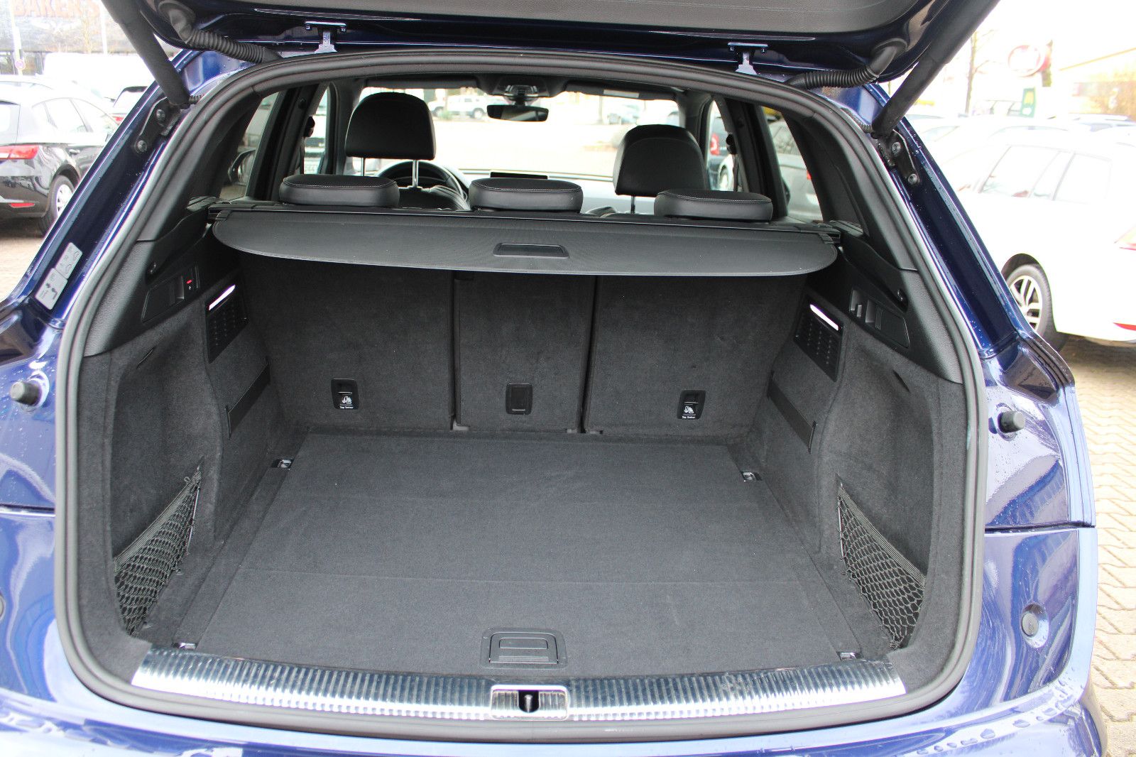 Fahrzeugabbildung Audi Q5 2.0 TFSI S tronic quattro S-Line