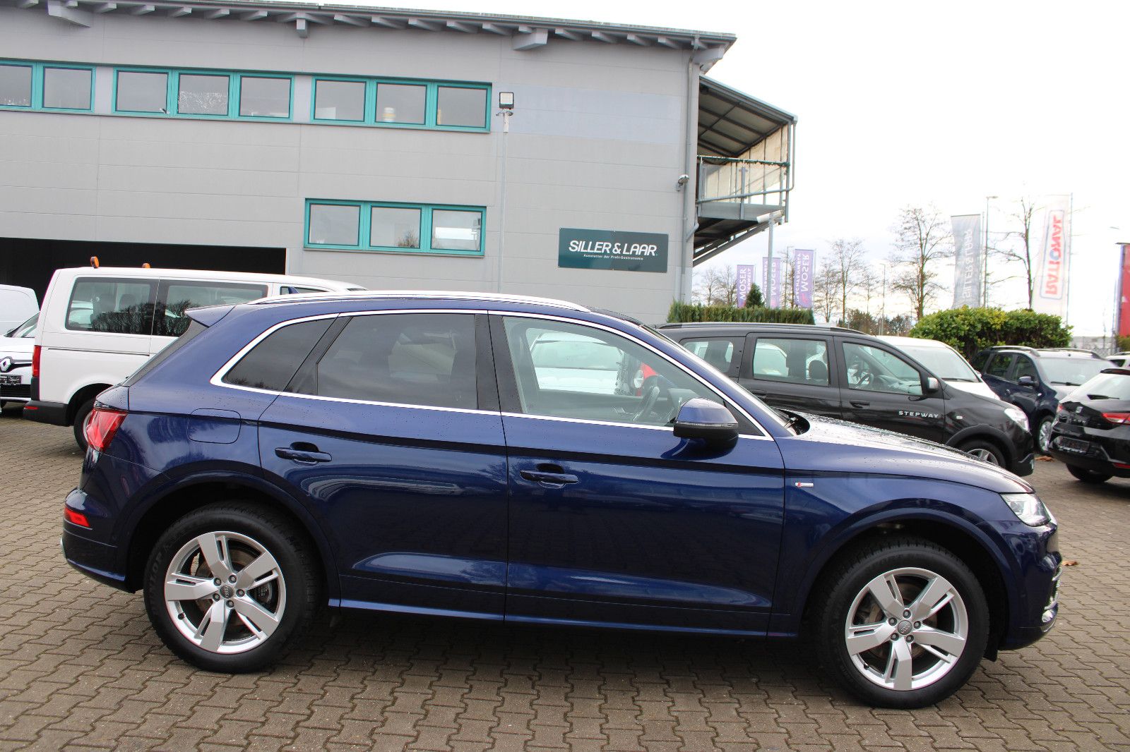 Fahrzeugabbildung Audi Q5 2.0 TFSI S tronic quattro S-Line