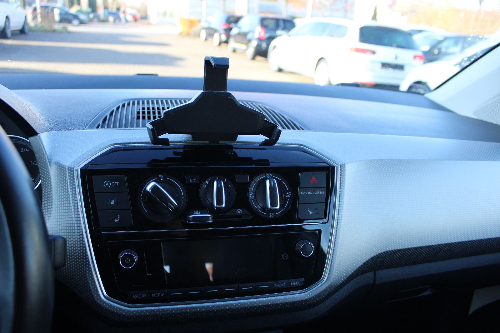 Fahrzeugabbildung Volkswagen up! 1.0 Klima,PDC,SHZ