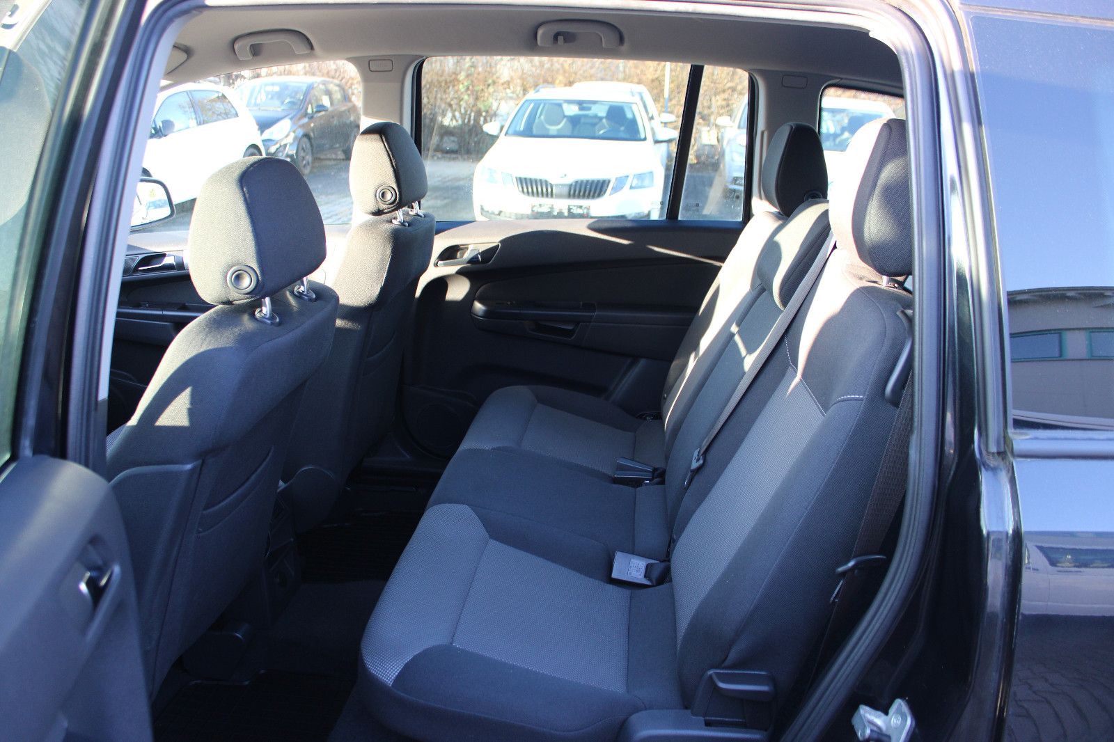 Fahrzeugabbildung Opel Zafira 1.8 7.Sitzer Klimaaut.,PDC,Navi,AHK