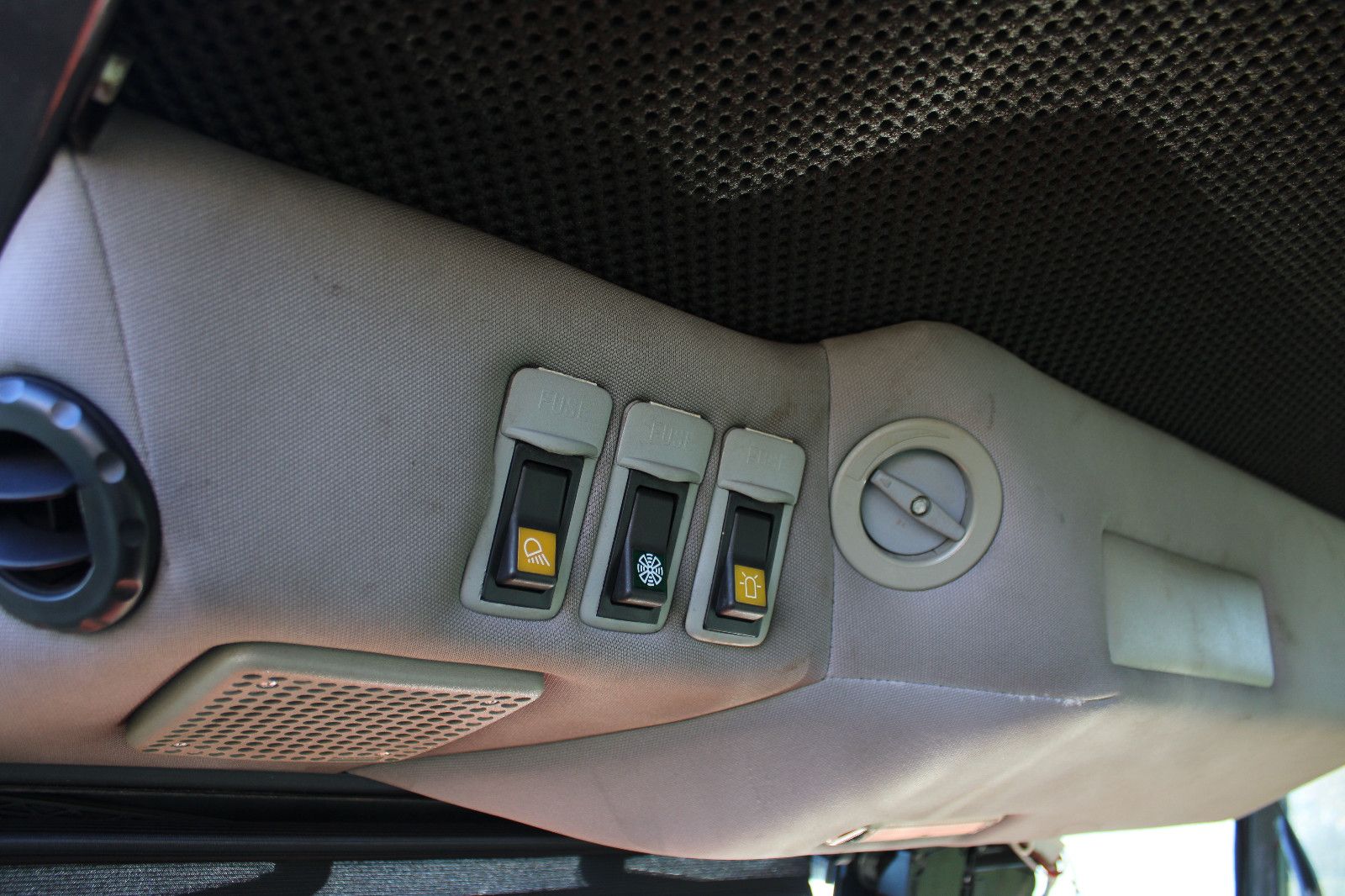 Fahrzeugabbildung Kubota RTV-X900 Diesel Kipper mit Schneepflug