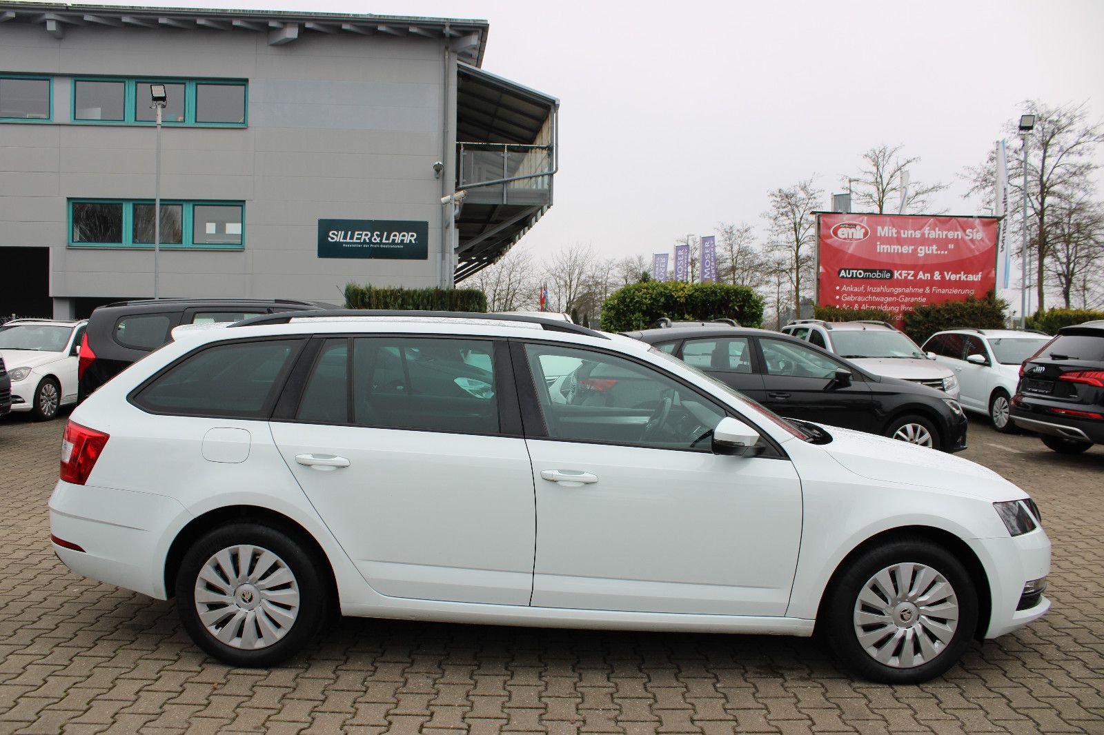 Fahrzeugabbildung SKODA Octavia 1.6 TDI Combi Navi,PDC,LED,SHZ,Apple