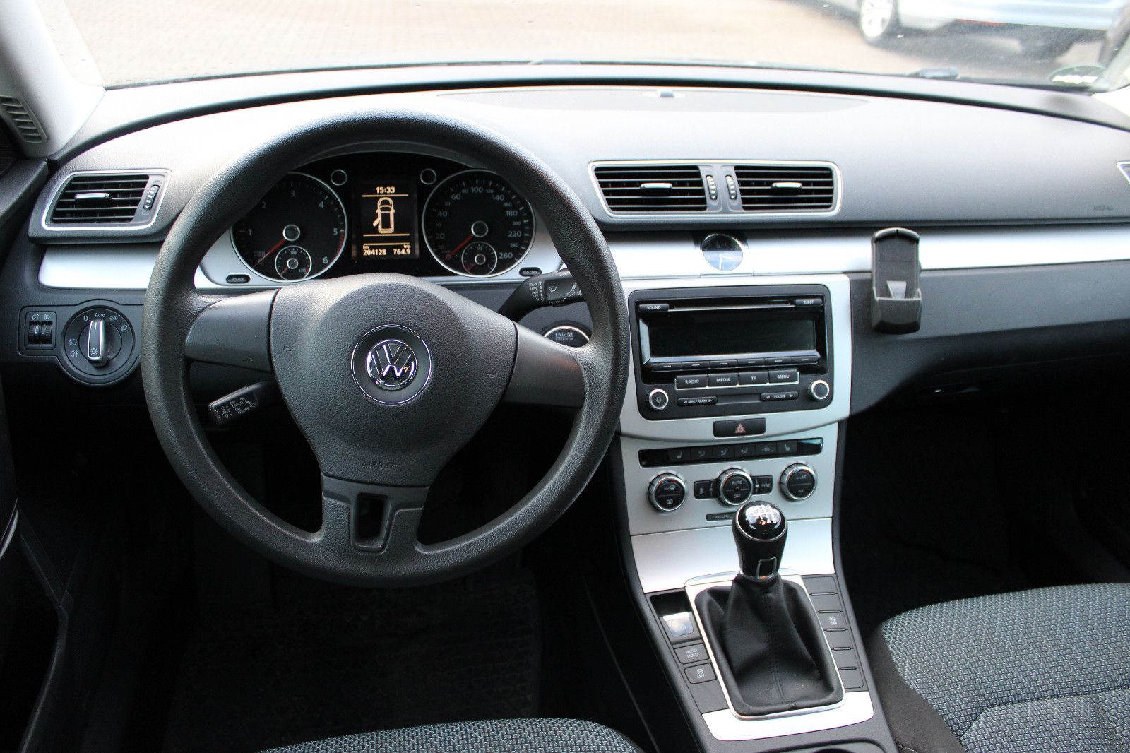 Fahrzeugabbildung Volkswagen Passat Variant 1.6 TDI Klimaautom, SHZ,