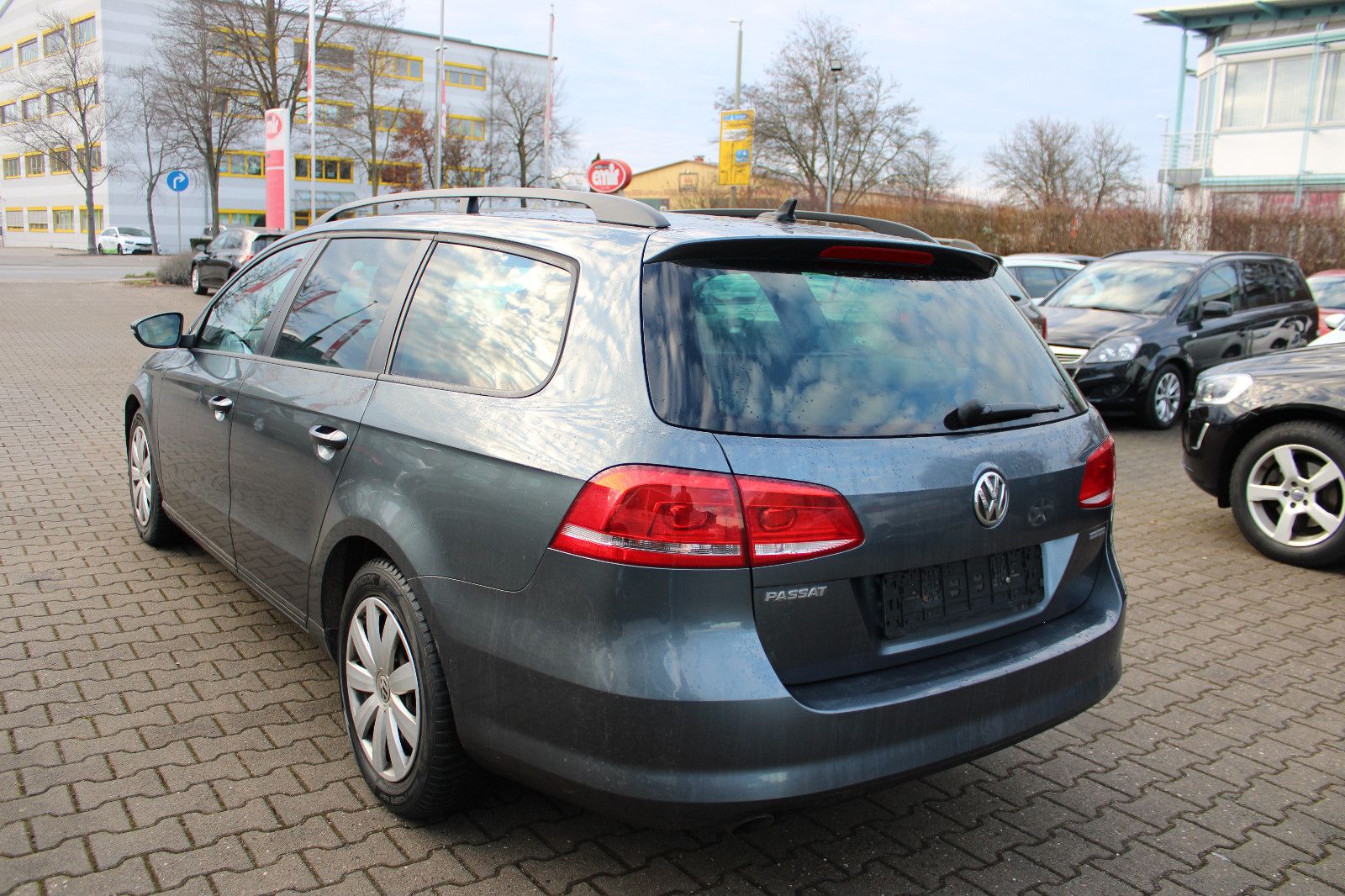 Fahrzeugabbildung Volkswagen Passat Variant 1.6 TDI Klimaautom, SHZ,