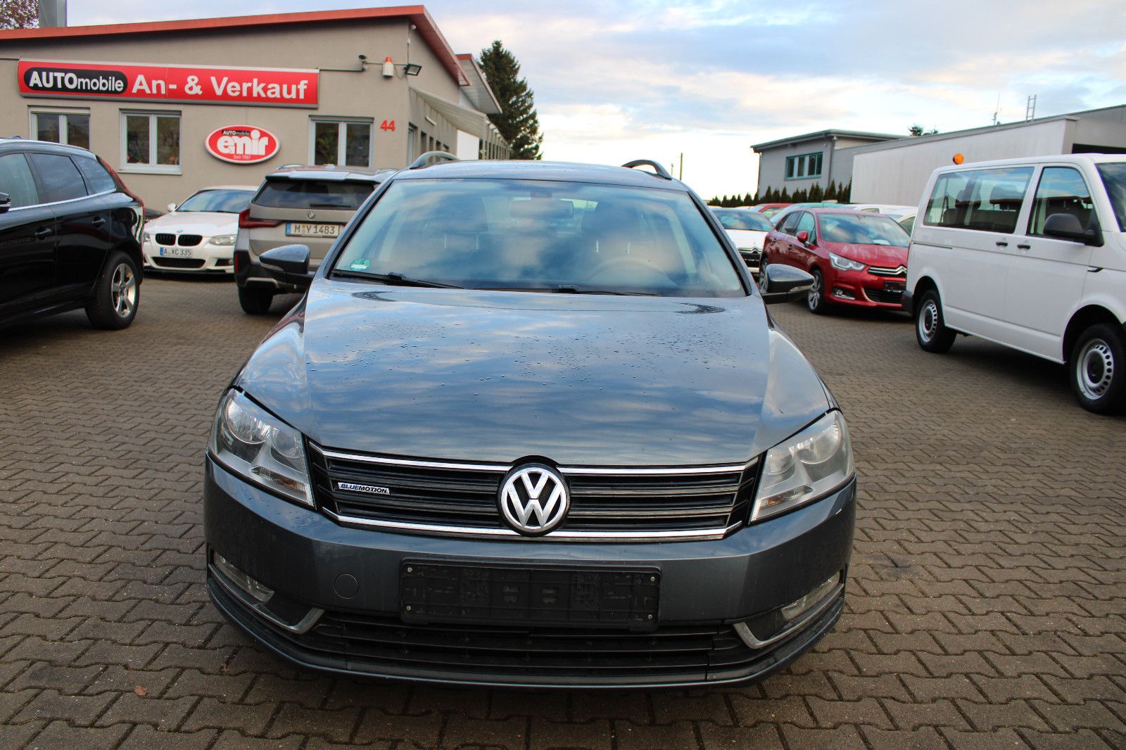 Fahrzeugabbildung Volkswagen Passat Variant 1.6 TDI Klimaautom, SHZ,