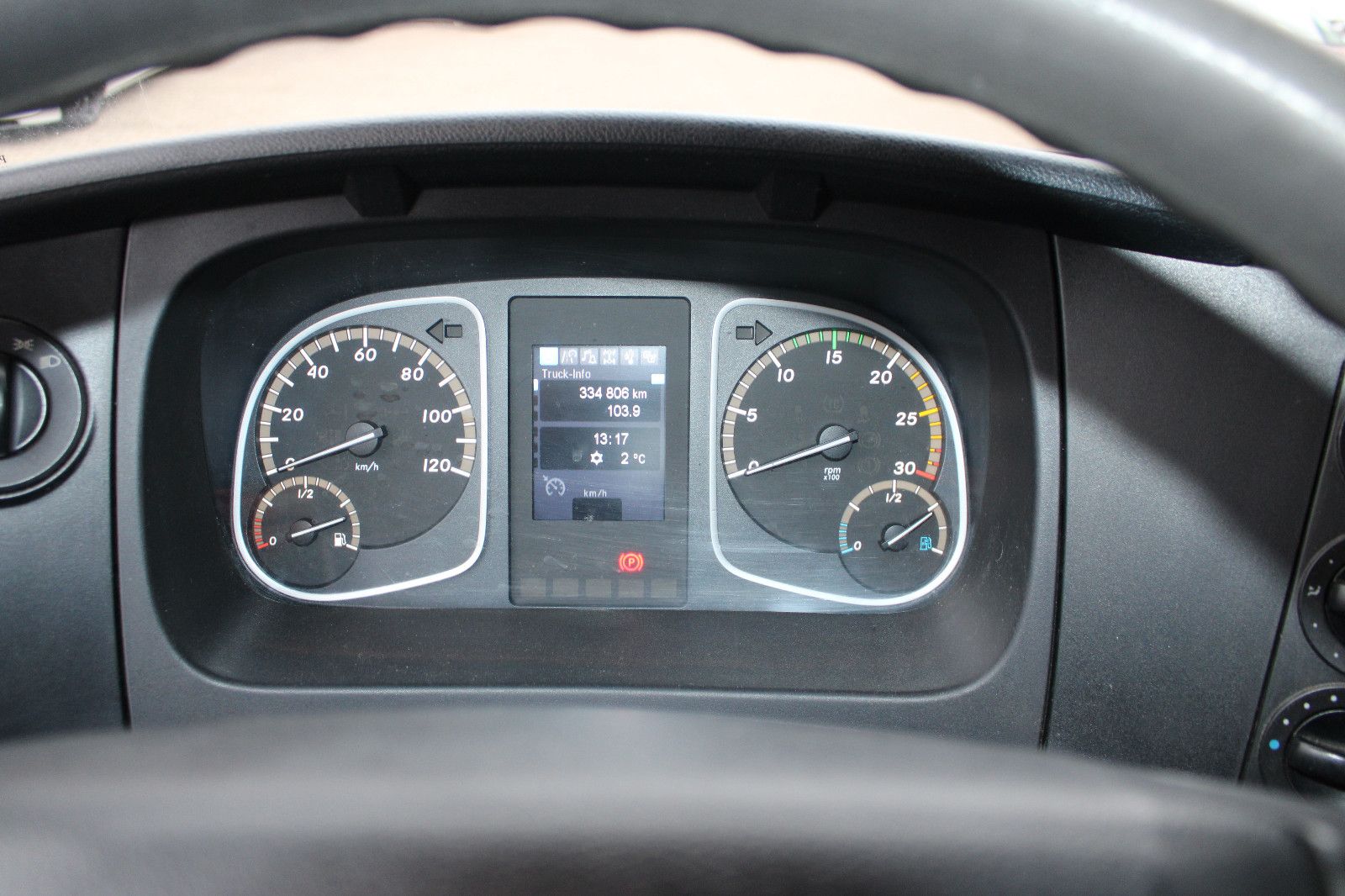 Fahrzeugabbildung Mercedes-Benz Atego 1223