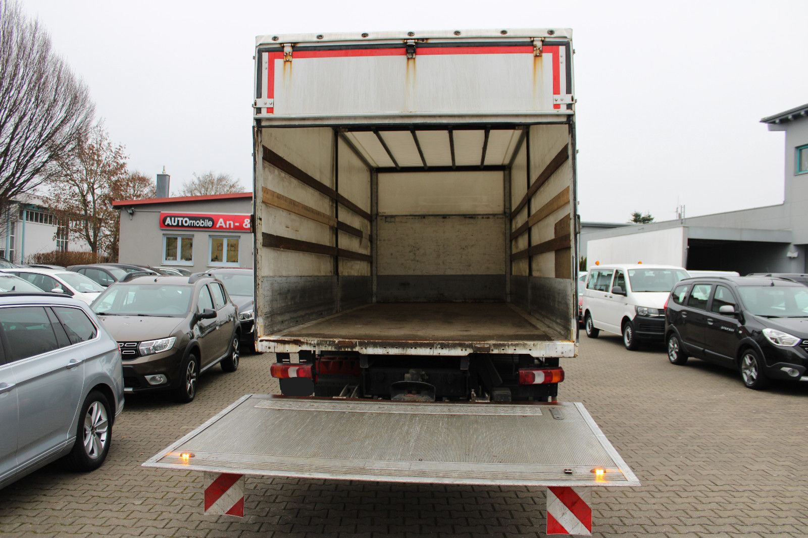 Fahrzeugabbildung Mercedes-Benz Atego 1223