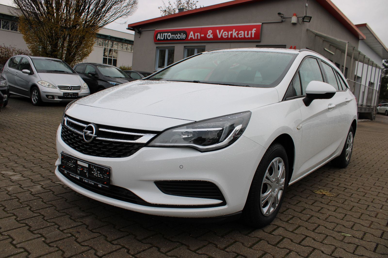 Fahrzeugabbildung Opel Astra ST 1.6 Diesel Navi,PDC,SHZ,LHZ