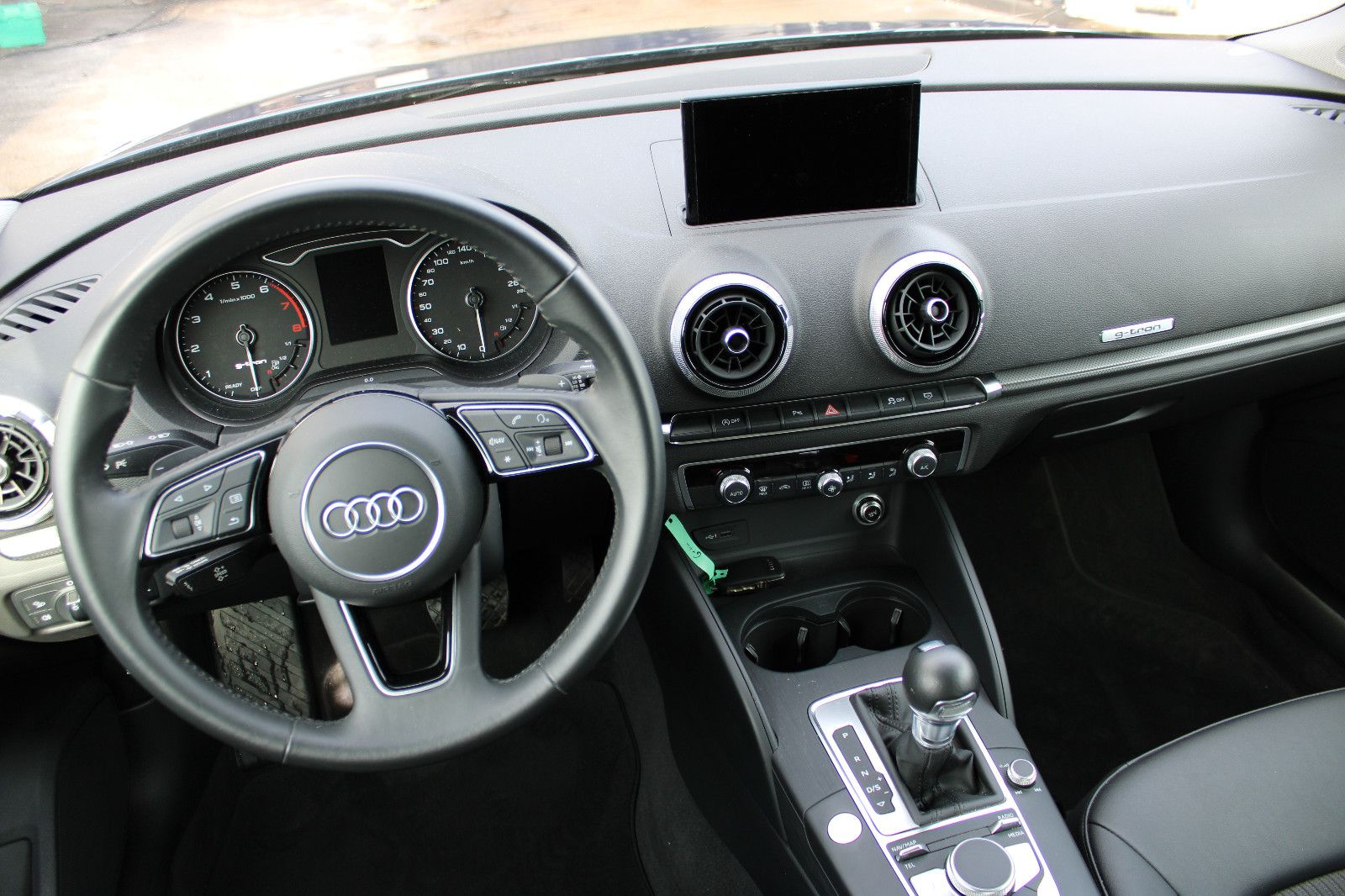 Fahrzeugabbildung Audi A3 30 g-tron S tronic  Sportback