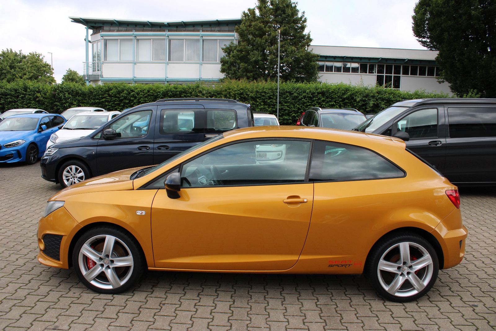 Fahrzeugabbildung SEAT Ibiza SC 1.4 TSI DSG Cupra