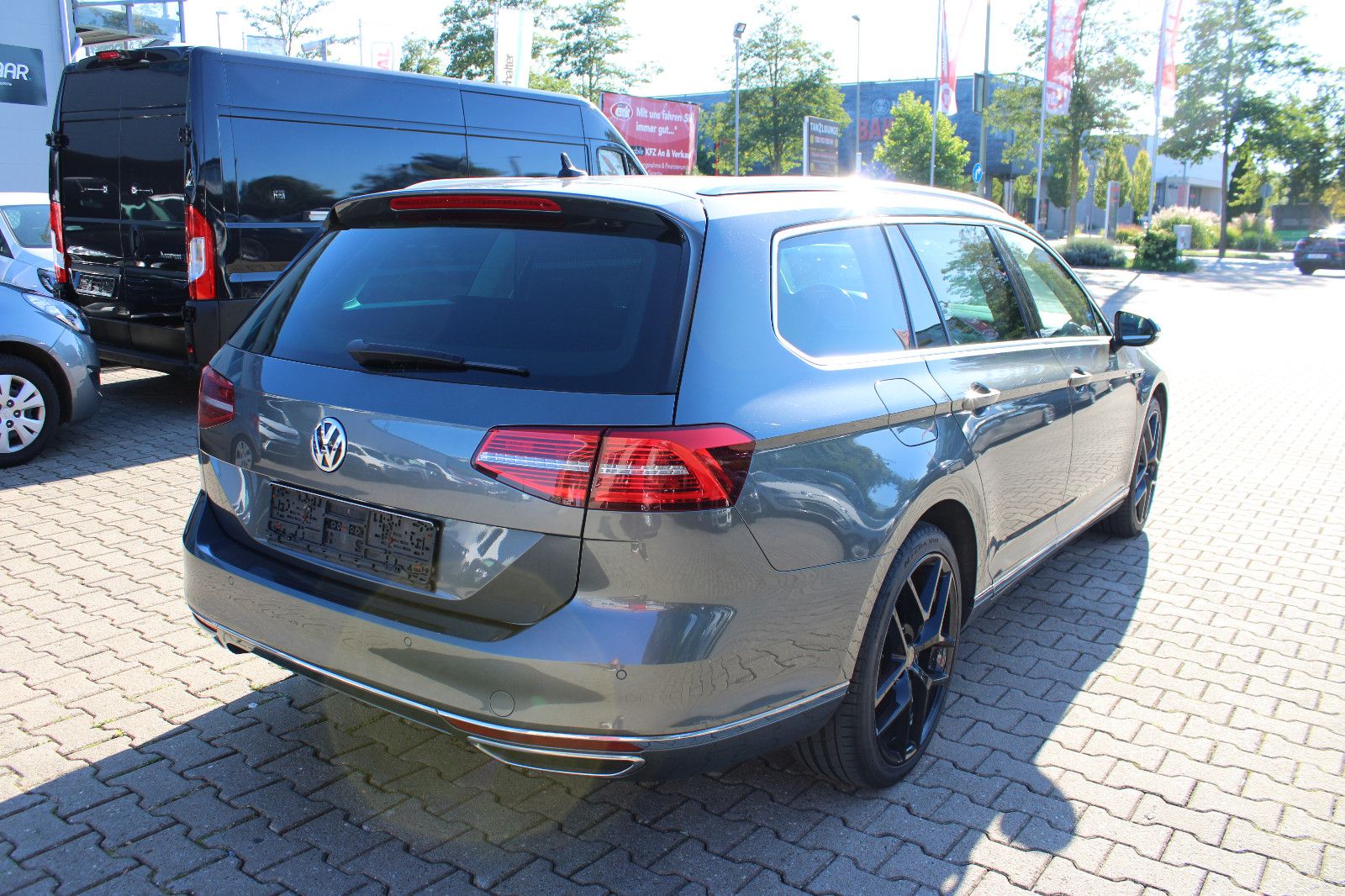 Fahrzeugabbildung Volkswagen Passat Variant 2.0 TDI DSG Highline