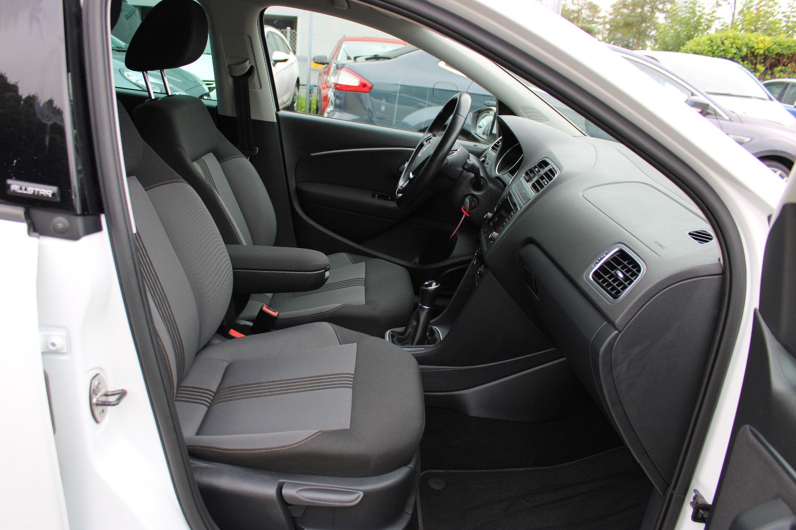 Fahrzeugabbildung Volkswagen Polo 1.4 TDI ALLSTAR PDC,SHZ,Klimaautom.