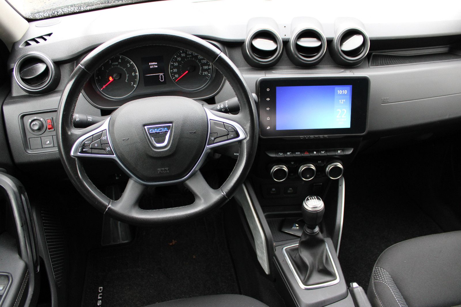 Fahrzeugabbildung Dacia Duster TCe 150 4x4 Navi,LED,Kamera,AHK