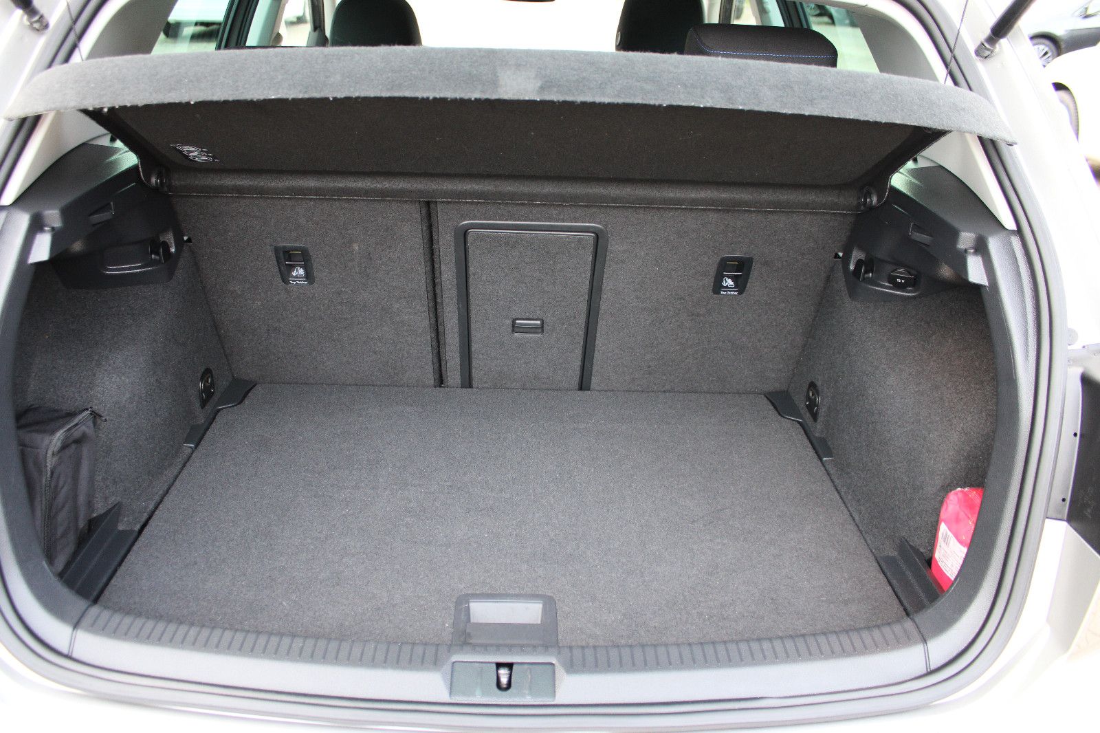 Fahrzeugabbildung Volkswagen Golf 1.0 TSI DSG Join PDC,SHZ,LED,Navi