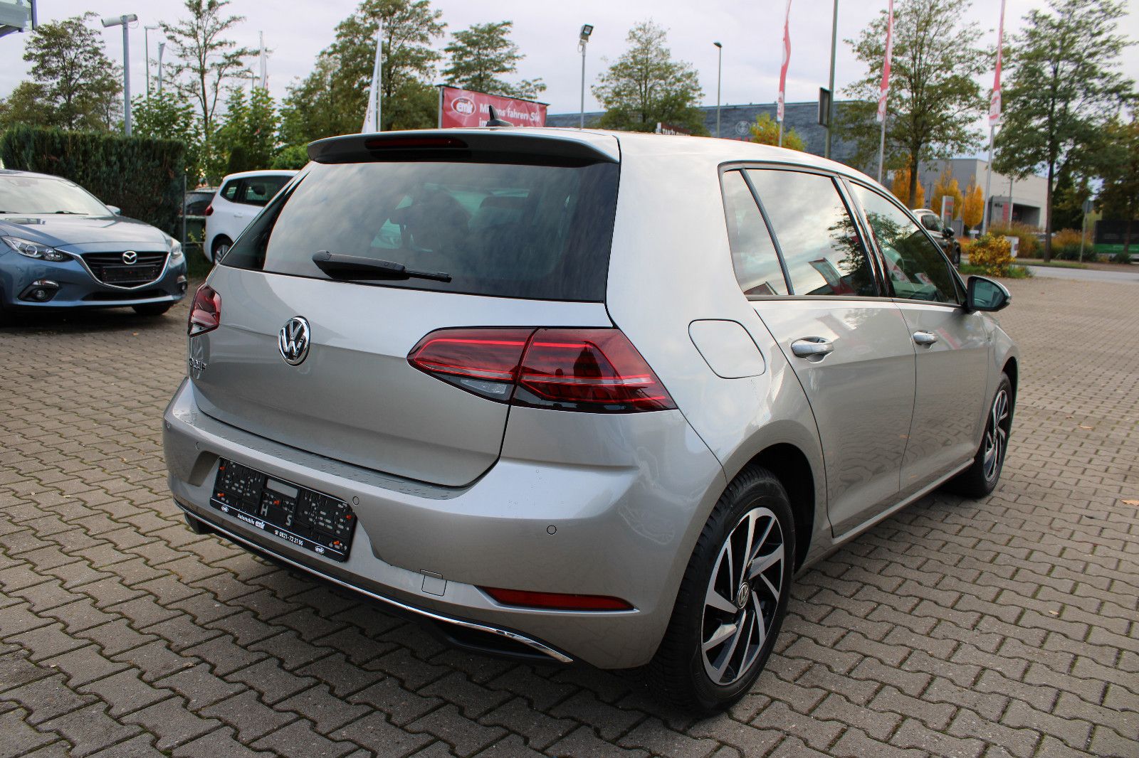 Fahrzeugabbildung Volkswagen Golf 1.0 TSI DSG Join PDC,SHZ,LED,Navi