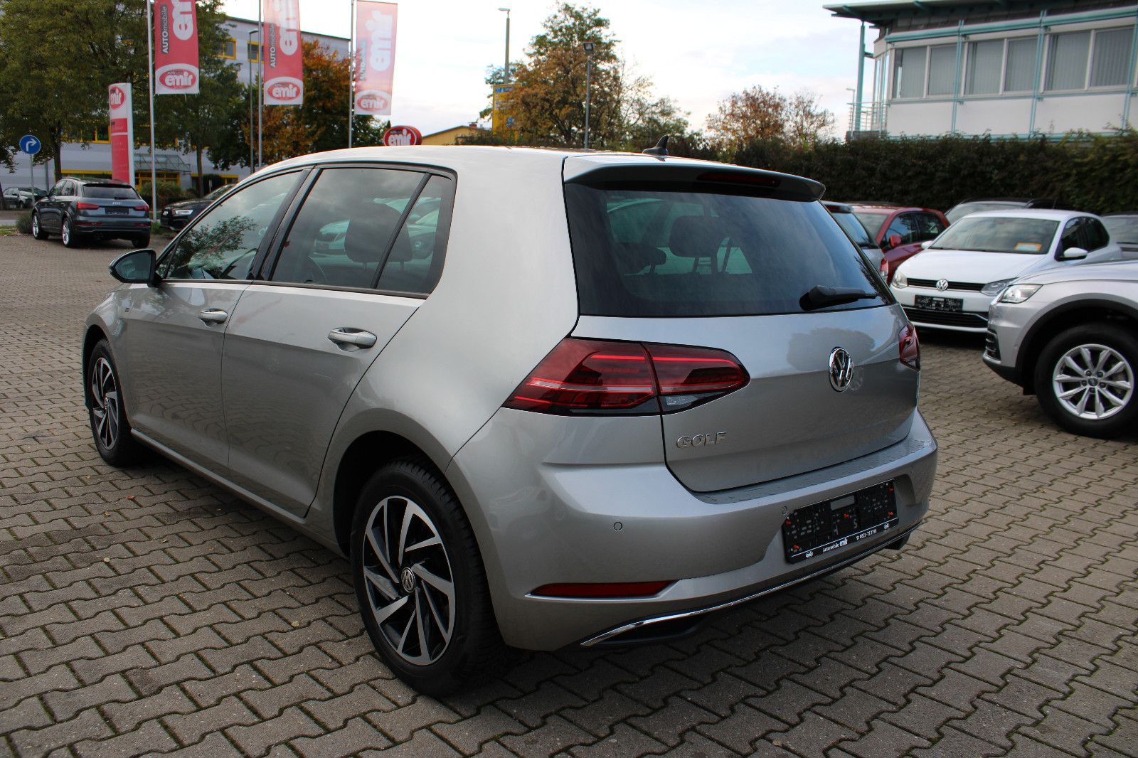 Fahrzeugabbildung Volkswagen Golf 1.0 TSI DSG Join PDC,SHZ,LED,Navi
