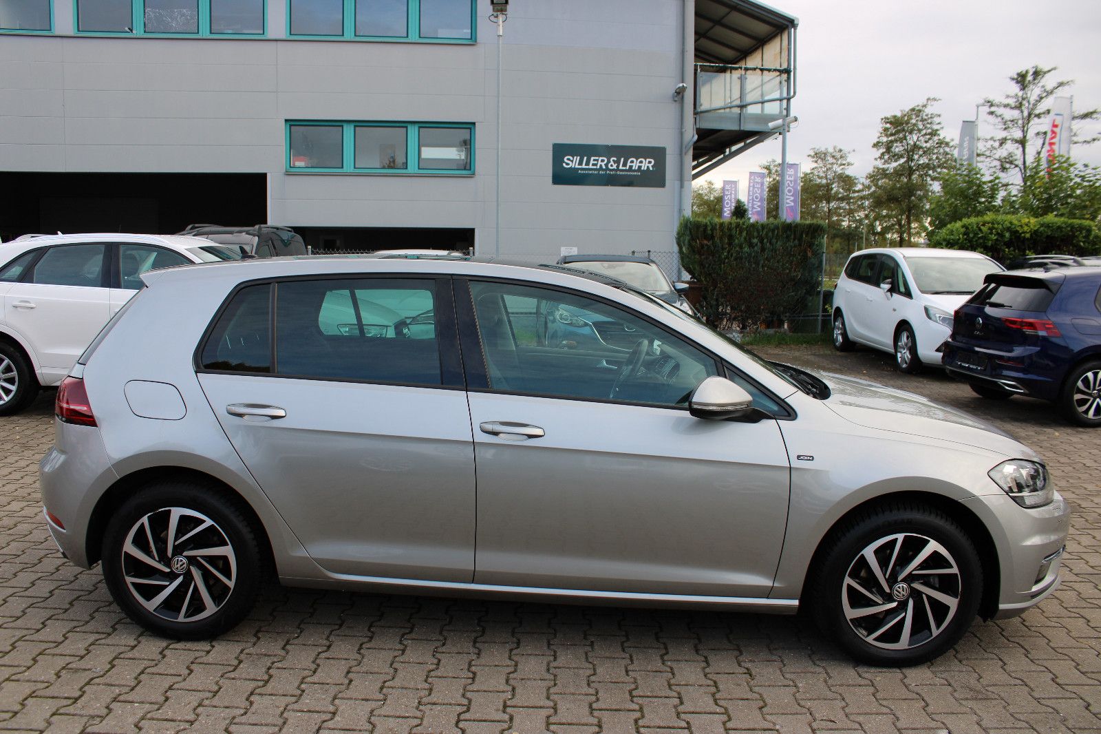 Fahrzeugabbildung Volkswagen Golf 1.0 TSI DSG Join PDC,SHZ,LED,Navi