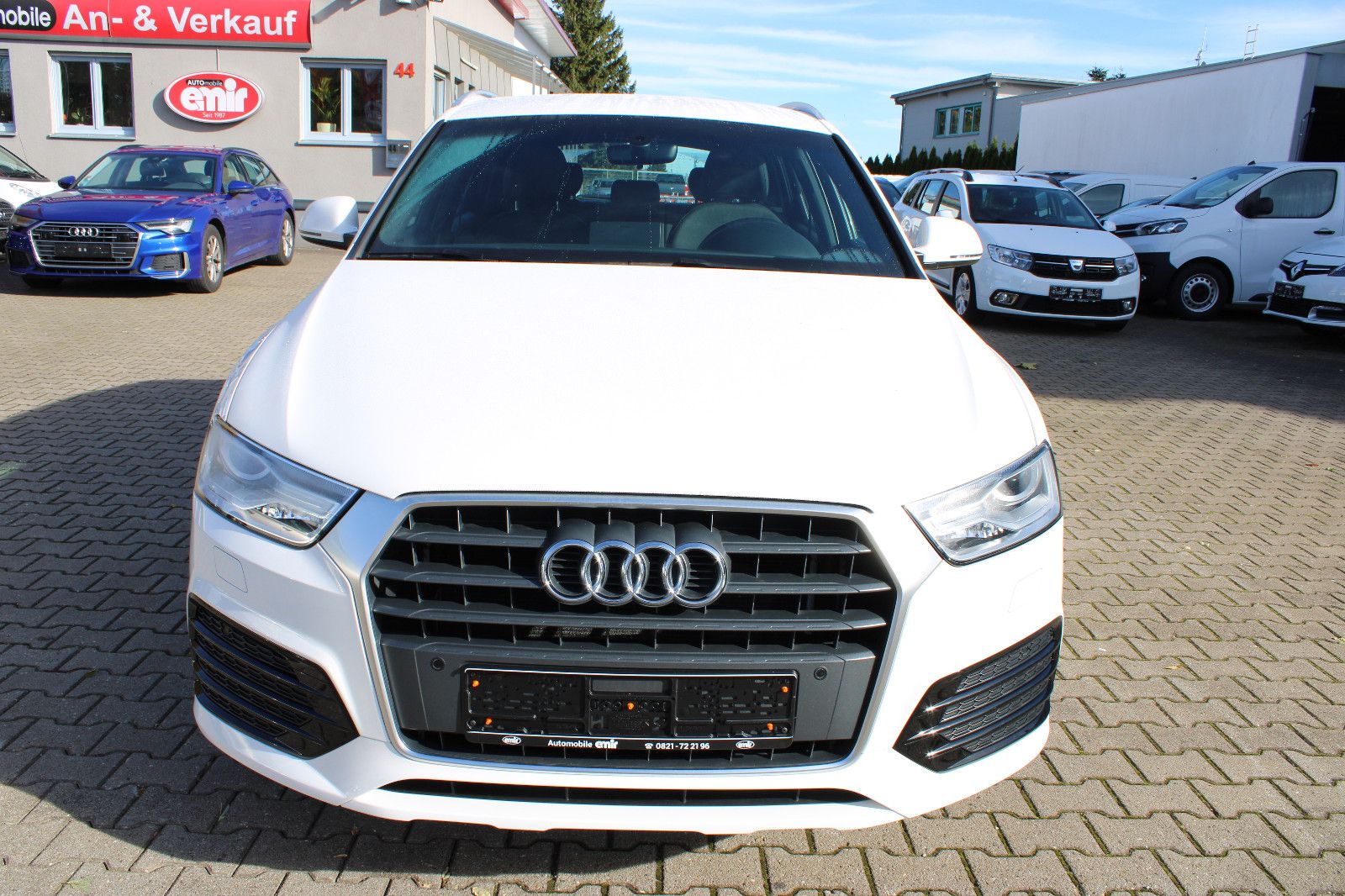 Fahrzeugabbildung Audi Q3 1.4 TFSI S tronic Navi,PDC,AHK,LED,Xenon