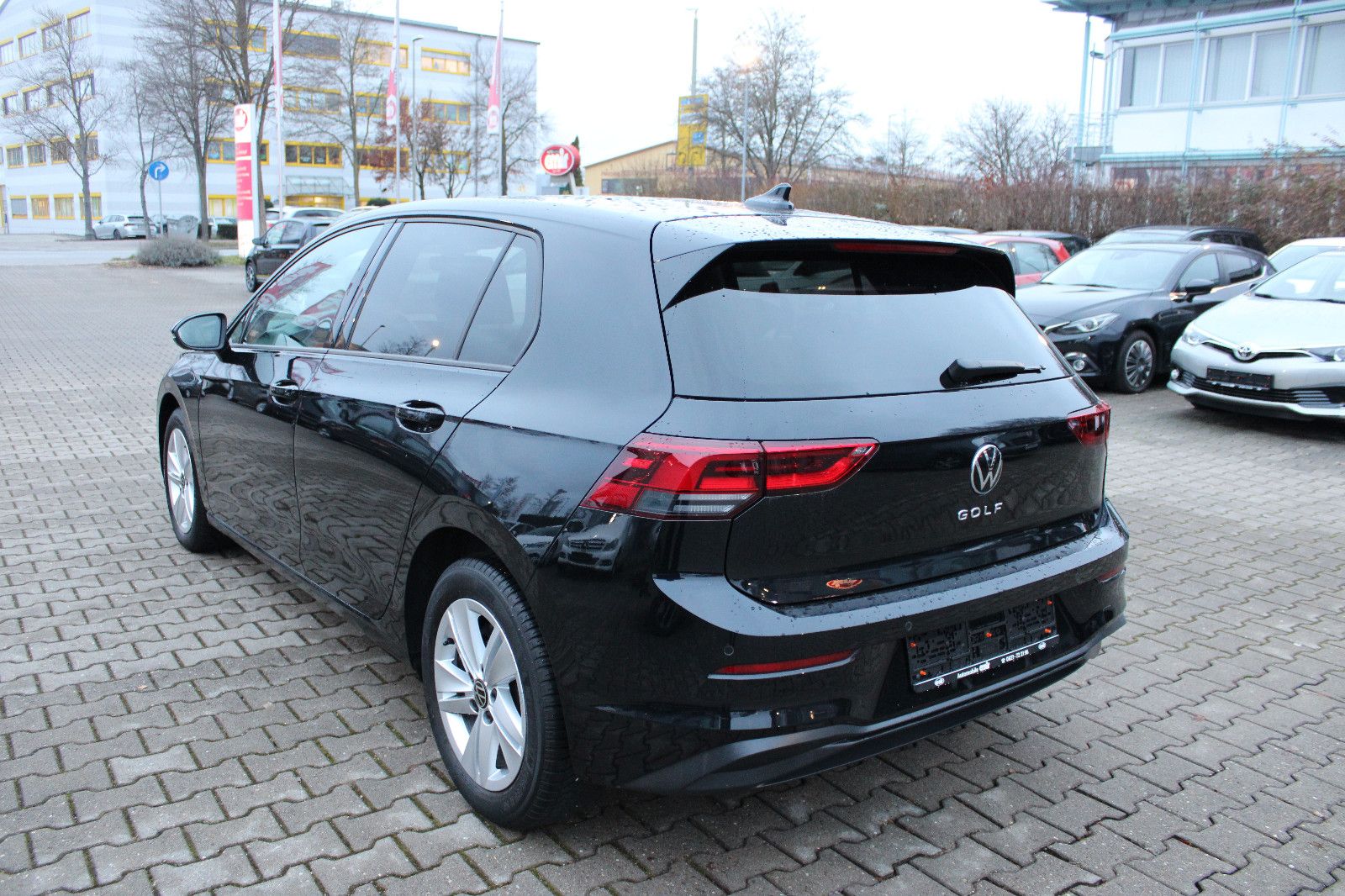 Fahrzeugabbildung Volkswagen Golf 1.0 TSI Standheizung,LED,Navi,SHZ,LHZ