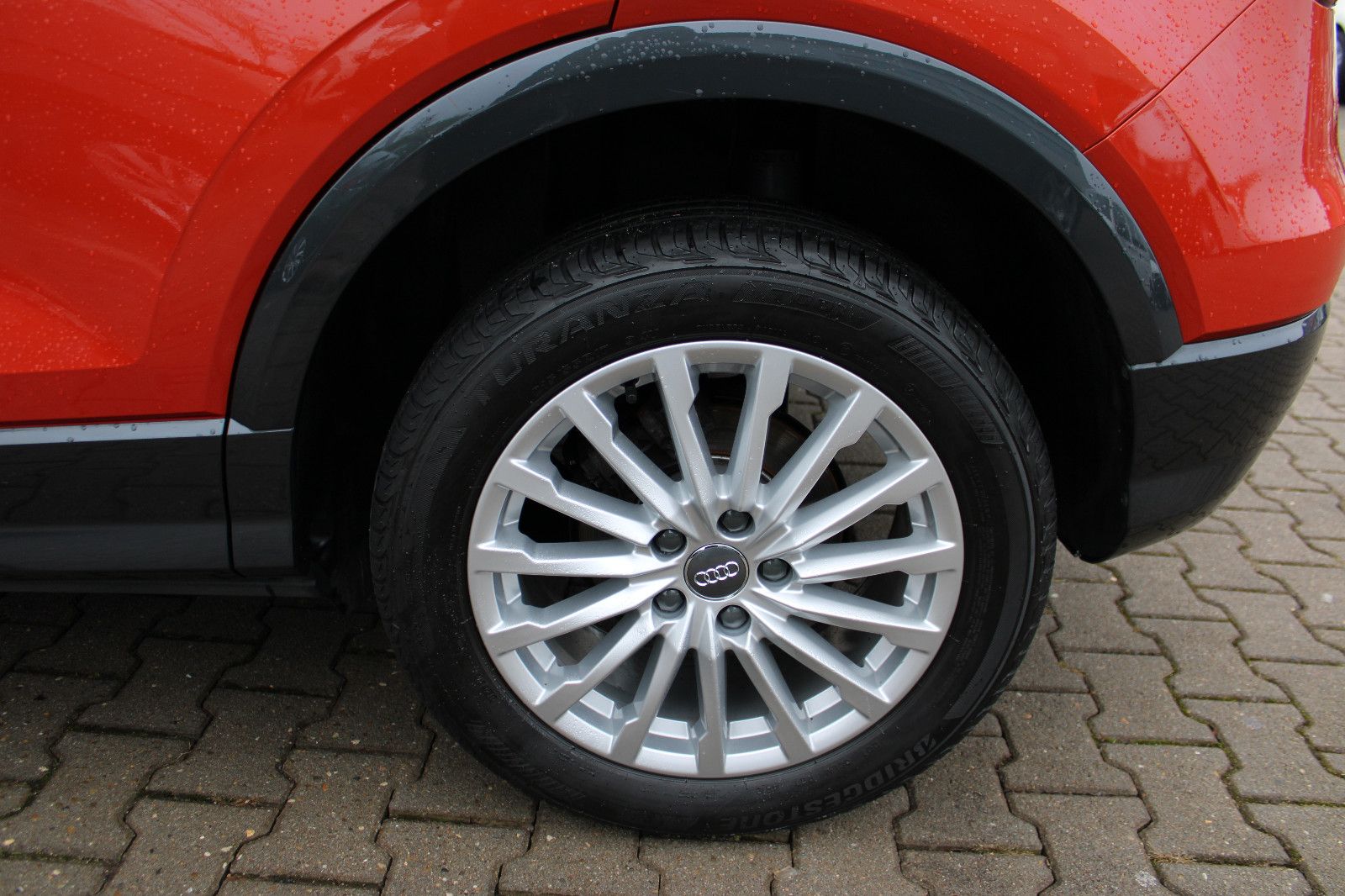 Fahrzeugabbildung Audi Q2 1.6 TDI S tronic Navi,PDC,AHK,LED