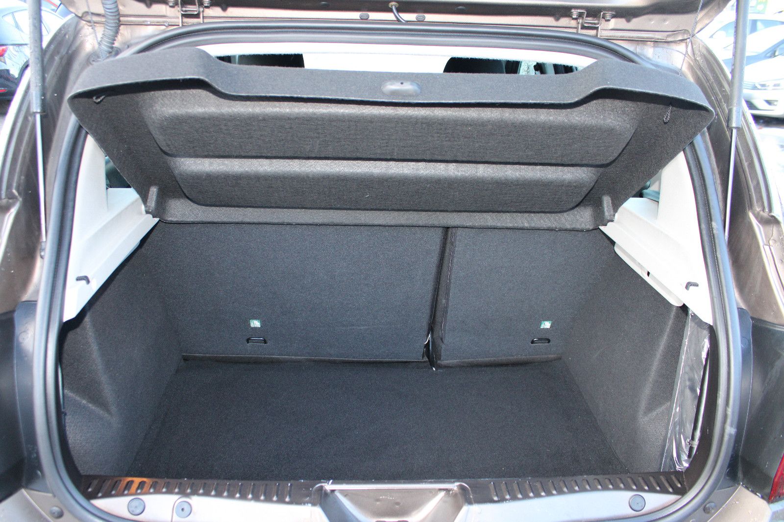 Fahrzeugabbildung Dacia Sandero TCe 90 Stepway Kamera,PDC,Klimaautom.