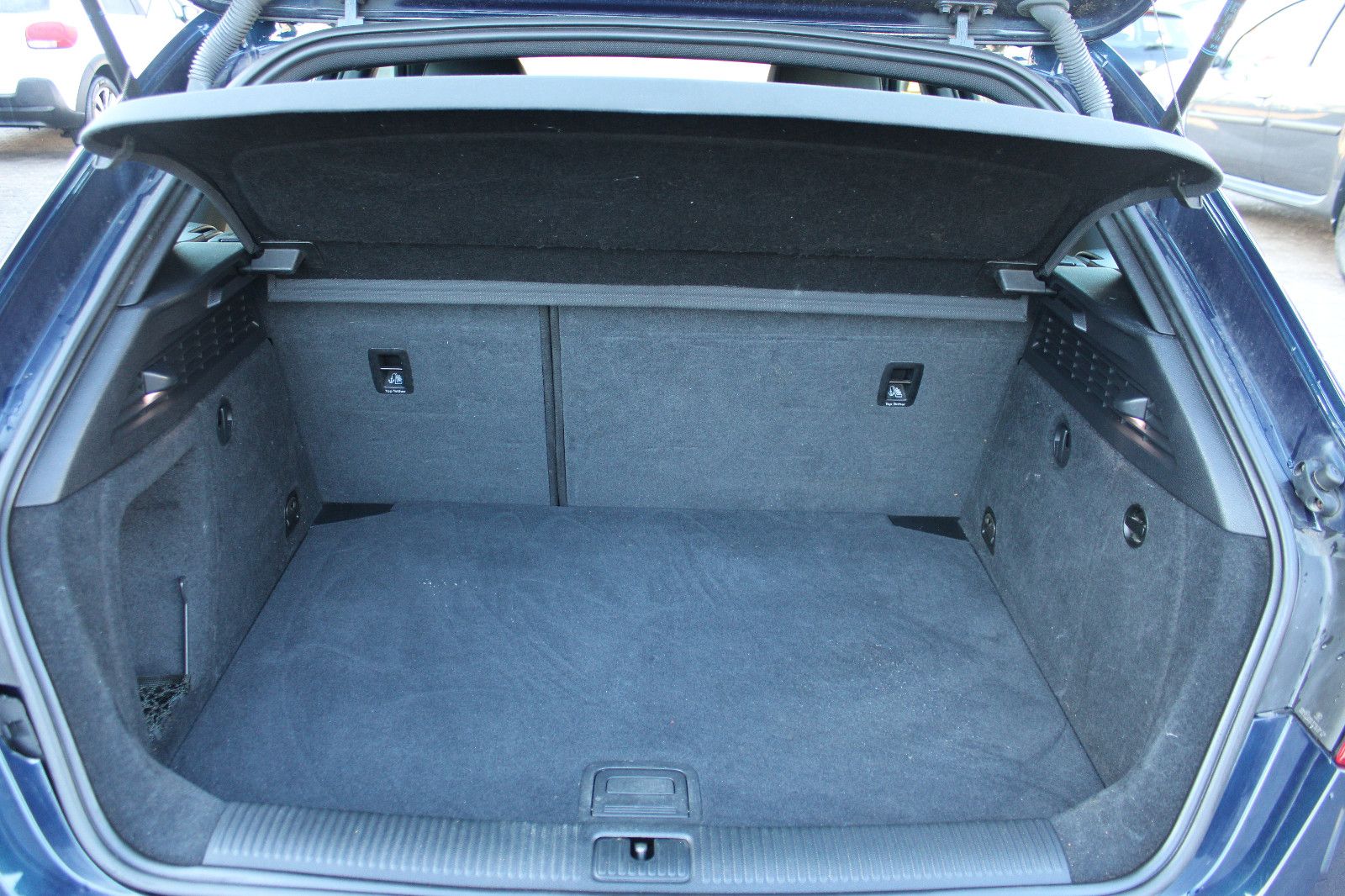 Fahrzeugabbildung Audi A3 2.0 TDI S tronic quattro S line Sportback