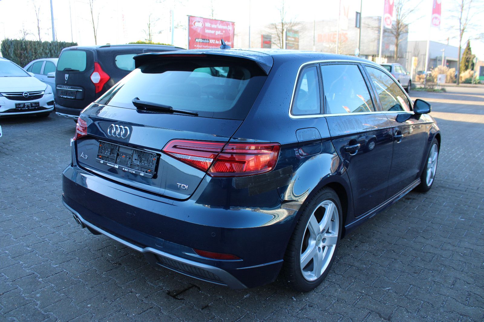 Fahrzeugabbildung Audi A3 2.0 TDI S tronic quattro S line Sportback