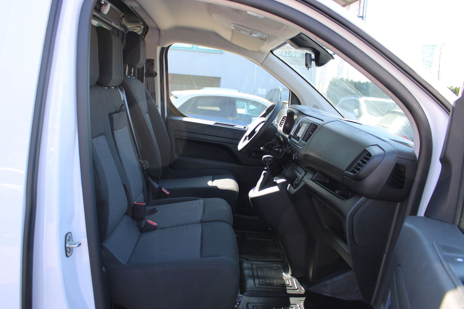 Fahrzeugabbildung Toyota Proace L1 Meister Navi,PDC,Kamera,Klima,3.Sitzer