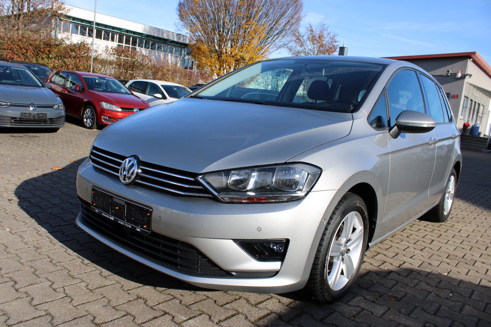 Fahrzeugabbildung Volkswagen Golf Sportsvan 1.2 TSI  DSG PDC,SHZ, Tüv neu
