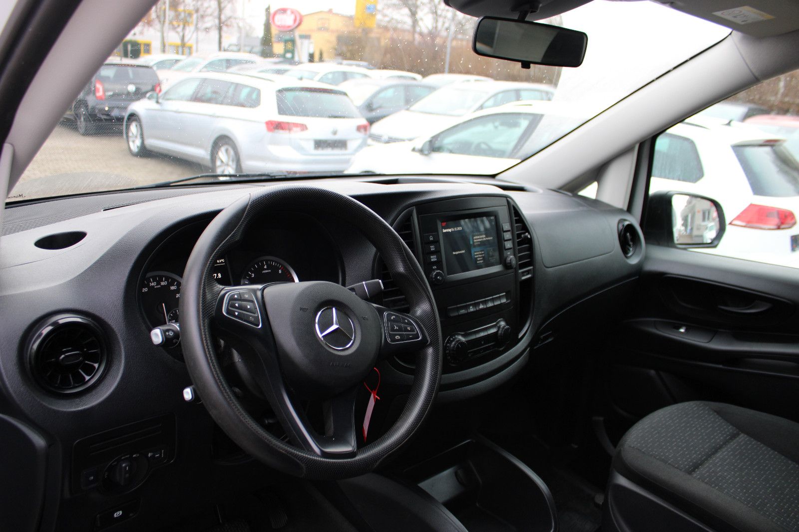 Fahrzeugabbildung Mercedes-Benz Vito Lang Automatik,Kamera,Navi,SHZ,Tempomat