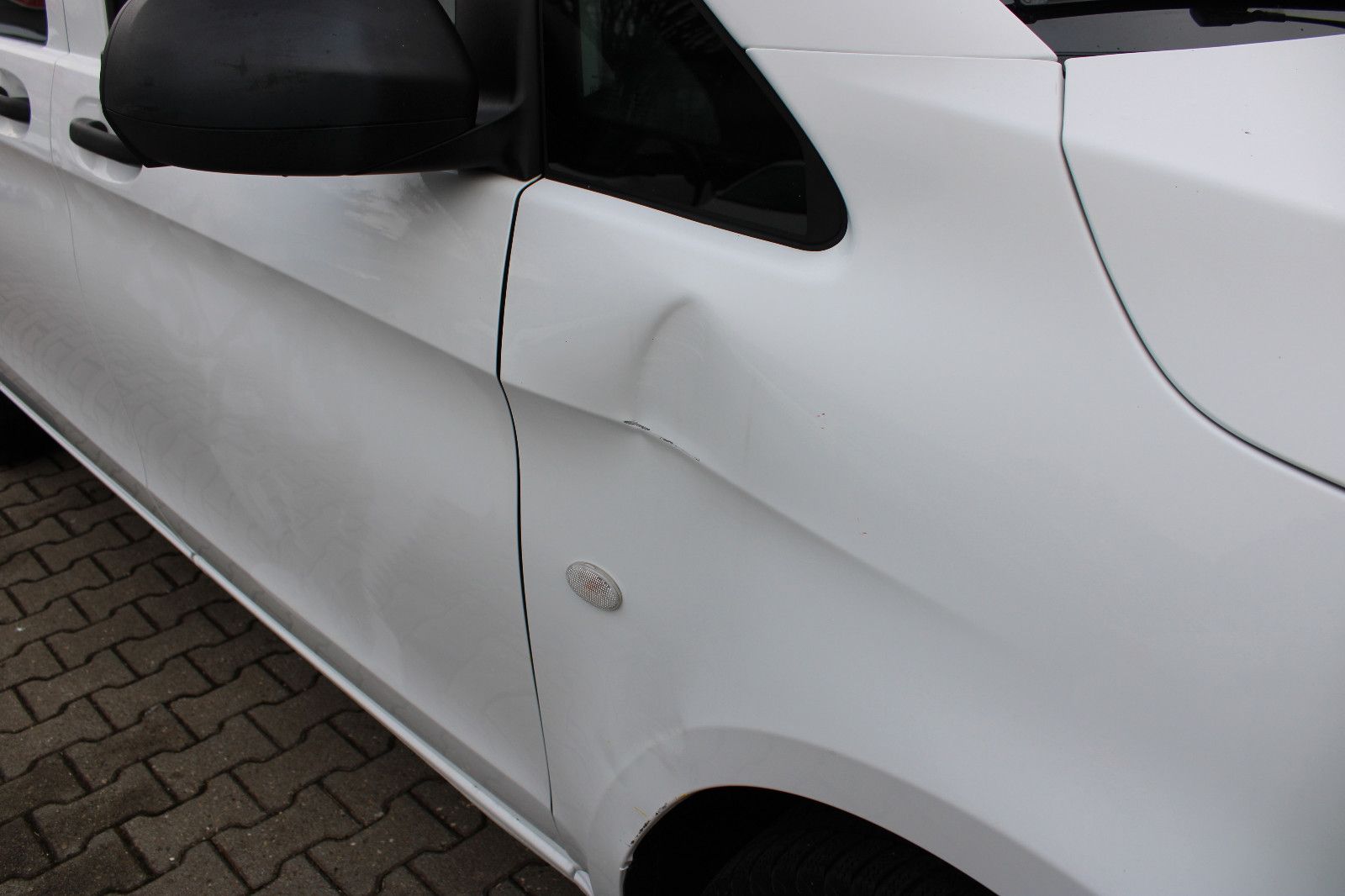 Fahrzeugabbildung Mercedes-Benz Vito Lang Automatik,Kamera,Navi,SHZ,Tempomat