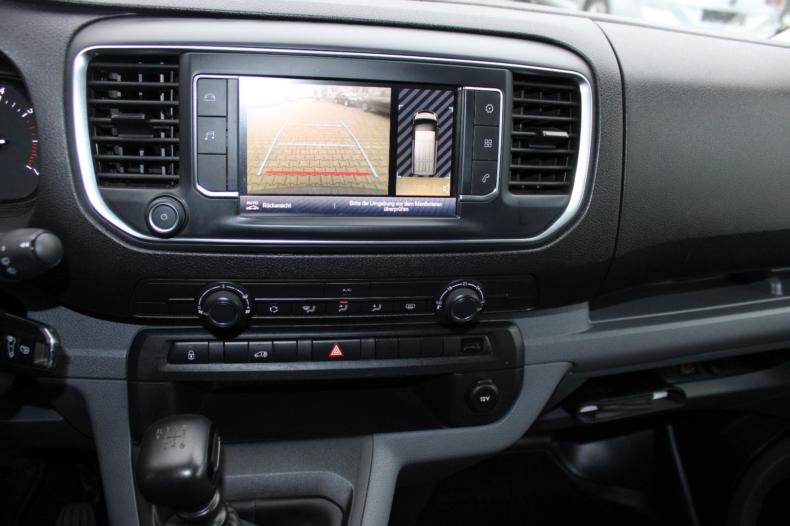 Fahrzeugabbildung Toyota Proace Meister Kasten L2 Kamera,PDC,USB