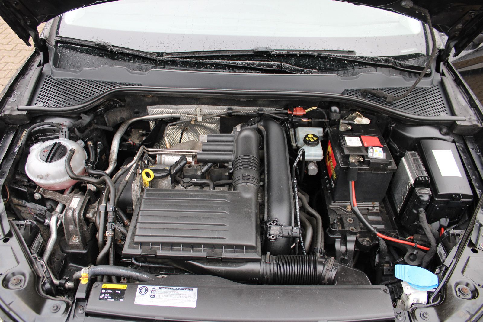 Fahrzeugabbildung SEAT Leon 1.2 TSI Klimaautom.,PDC,Alu,SHZ