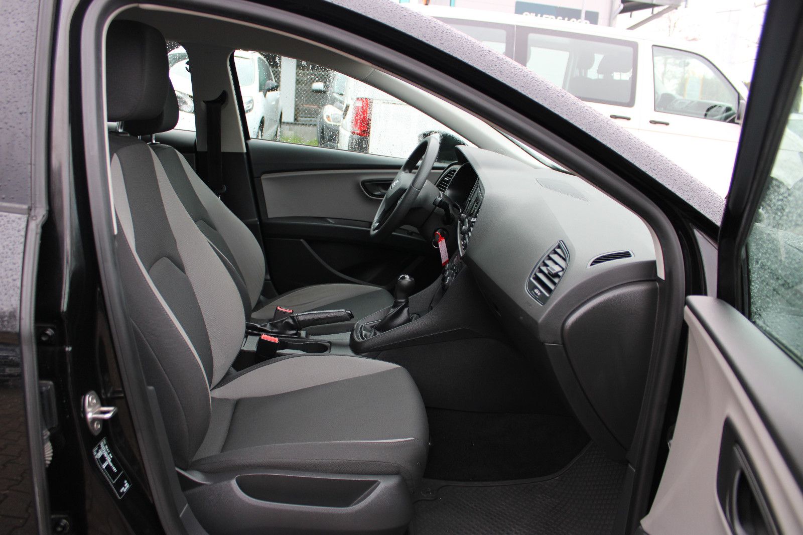 Fahrzeugabbildung SEAT Leon 1.2 TSI Klimaautom.,PDC,Alu,SHZ