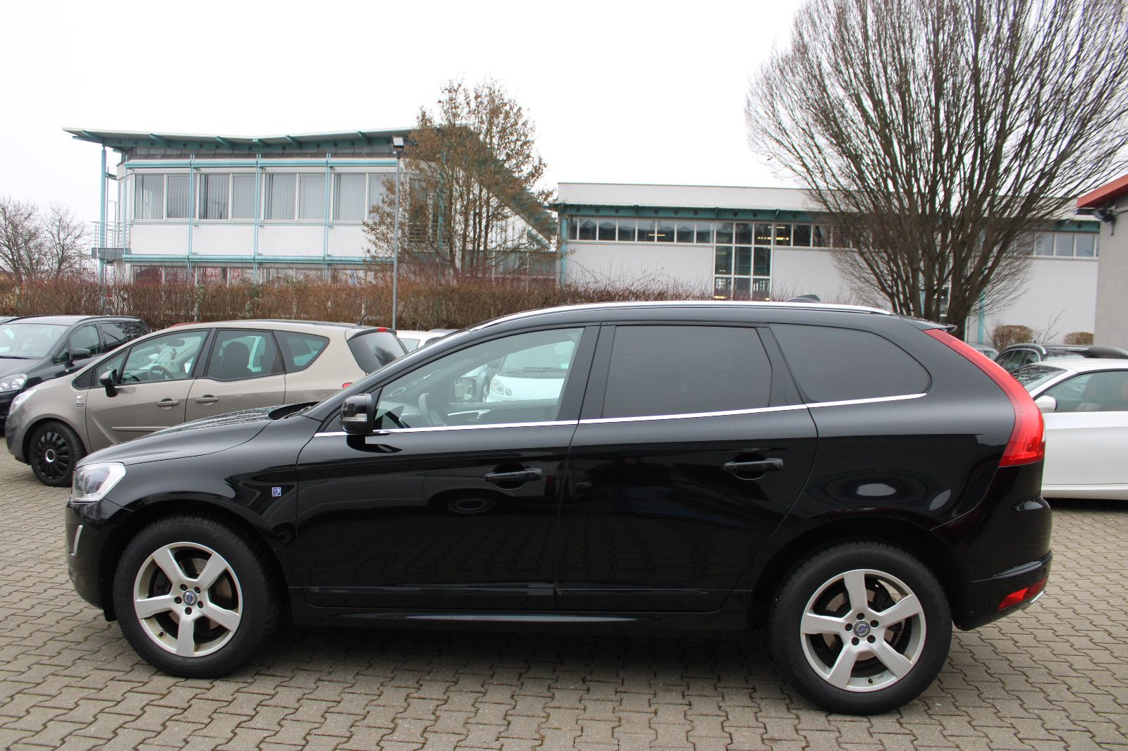 Fahrzeugabbildung Volvo XC60 Ocean Race Kamera,Panorama,Leder,SHZ