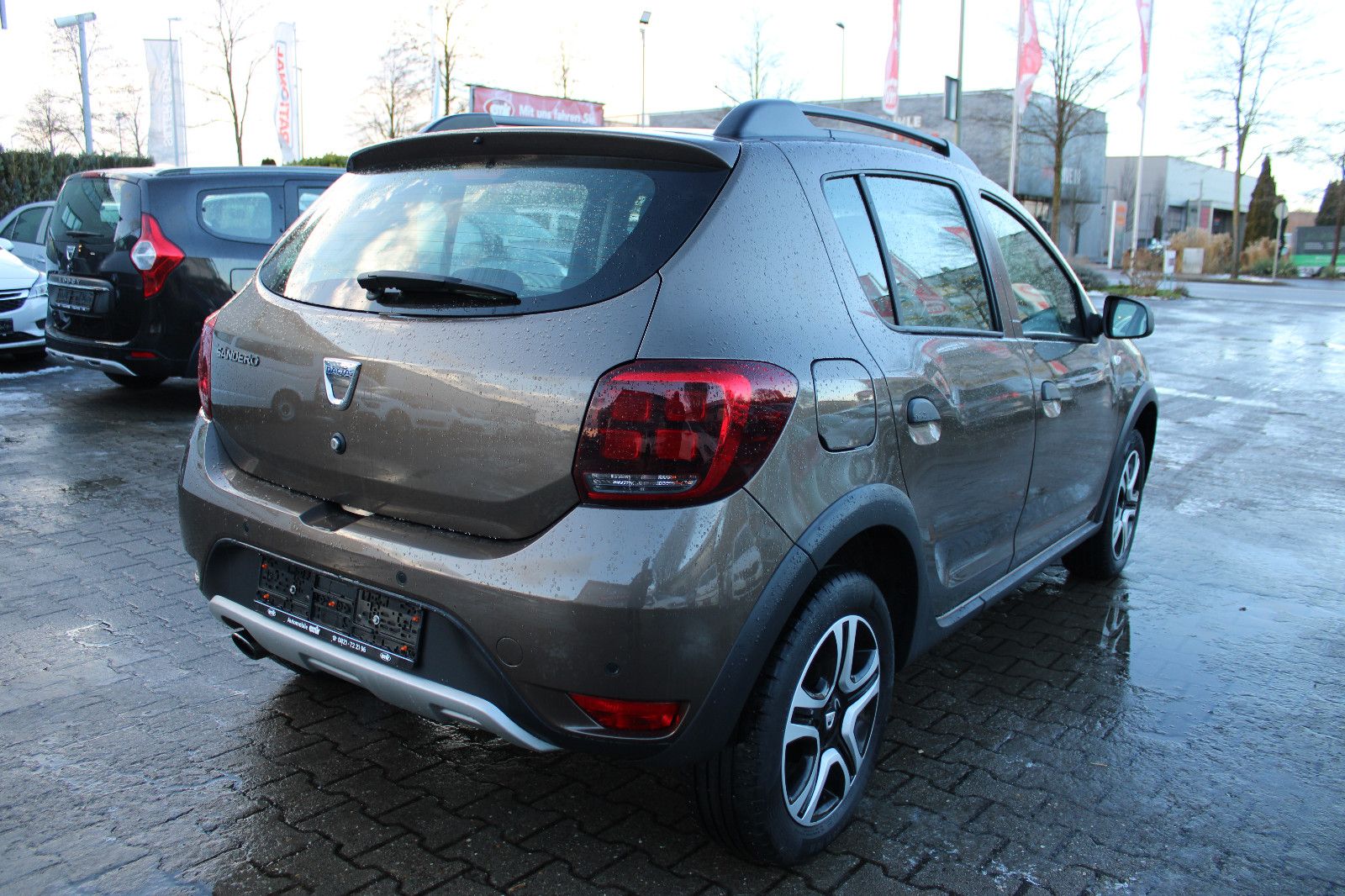 Fahrzeugabbildung Dacia Sandero TCe 90 Stepway Kamera,PDC,Klimaautom.
