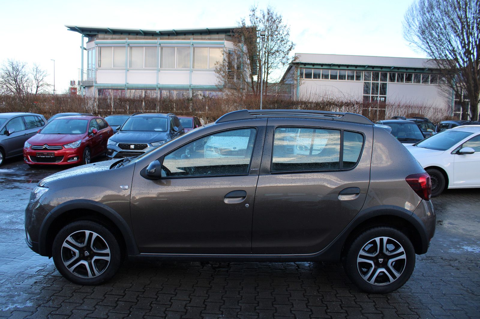 Fahrzeugabbildung Dacia Sandero TCe 90 Stepway Kamera,PDC,Klimaautom.