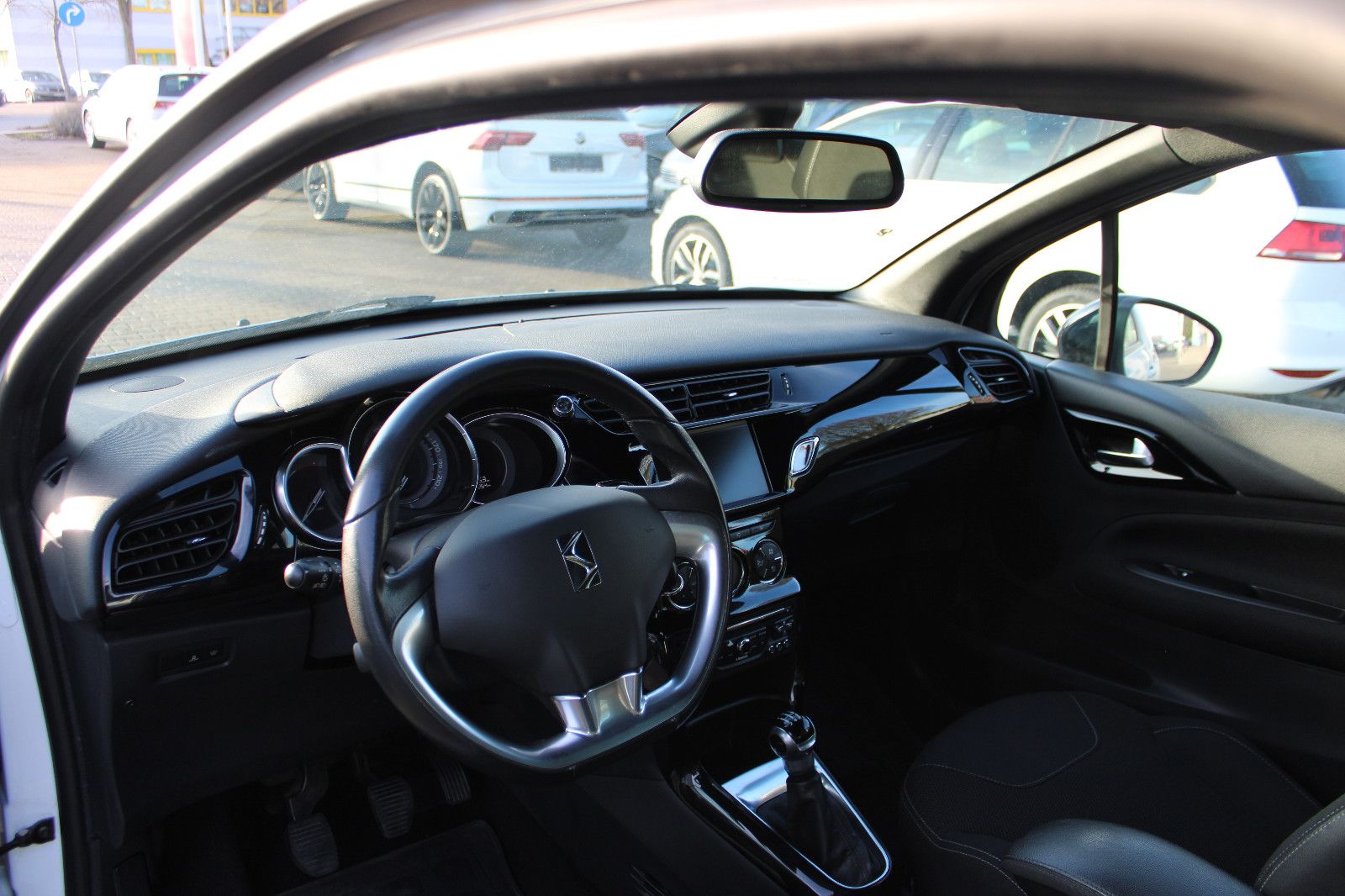 Fahrzeugabbildung Citroën DS3 e-HDi 90 Navi,LED,Klimaautom.