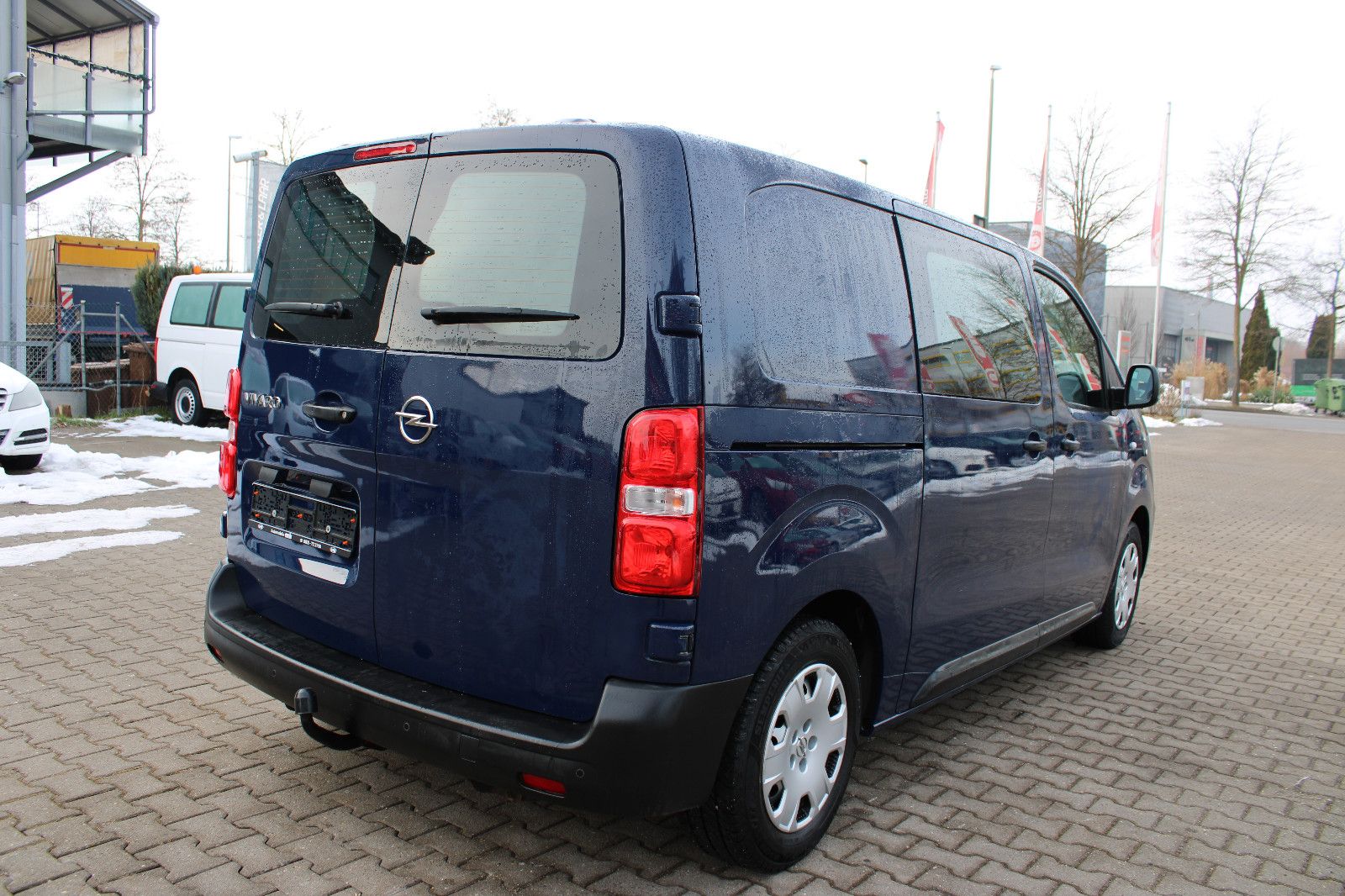 Fahrzeugabbildung Opel Vivaro Kasten 3.Sitzer Klima,PDC,AHK