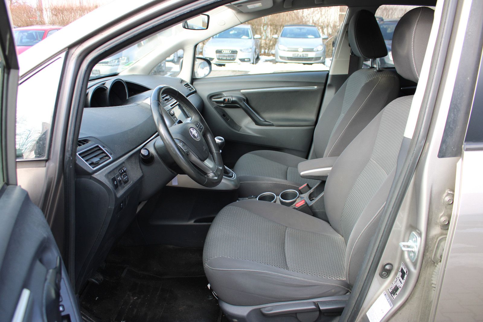 Fahrzeugabbildung Toyota Verso 1.6D Kamera,PDC