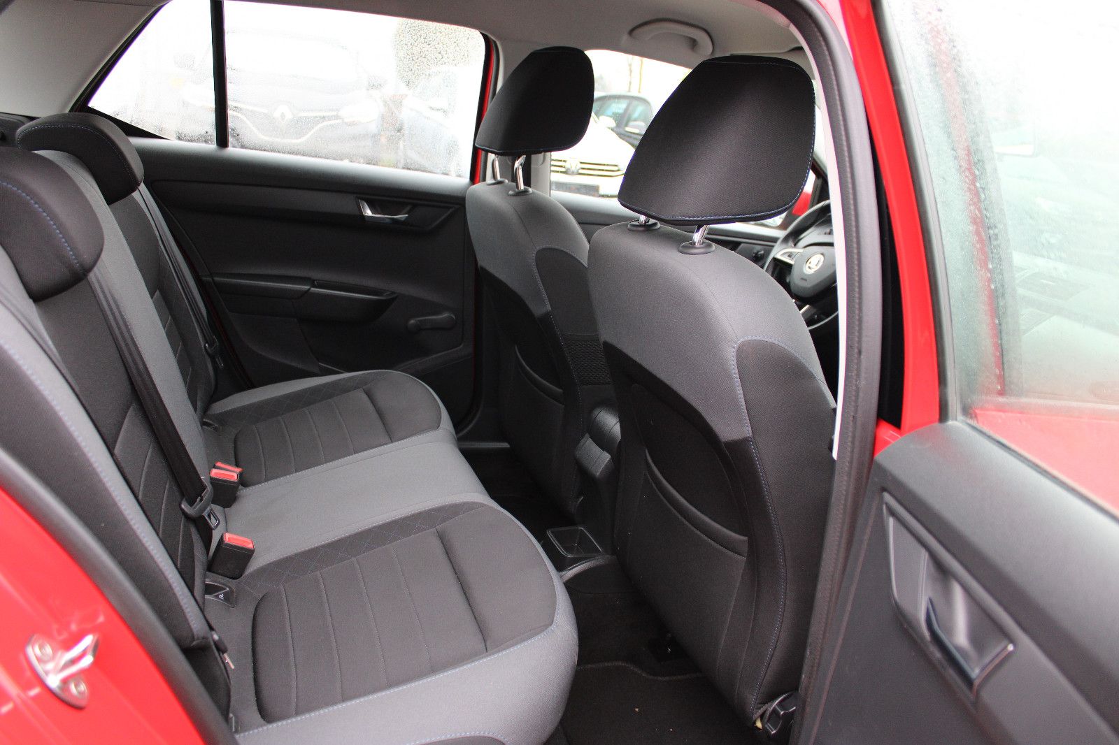 Fahrzeugabbildung SKODA Fabia 1.0l TSI DSG LED,PDC,SHZ