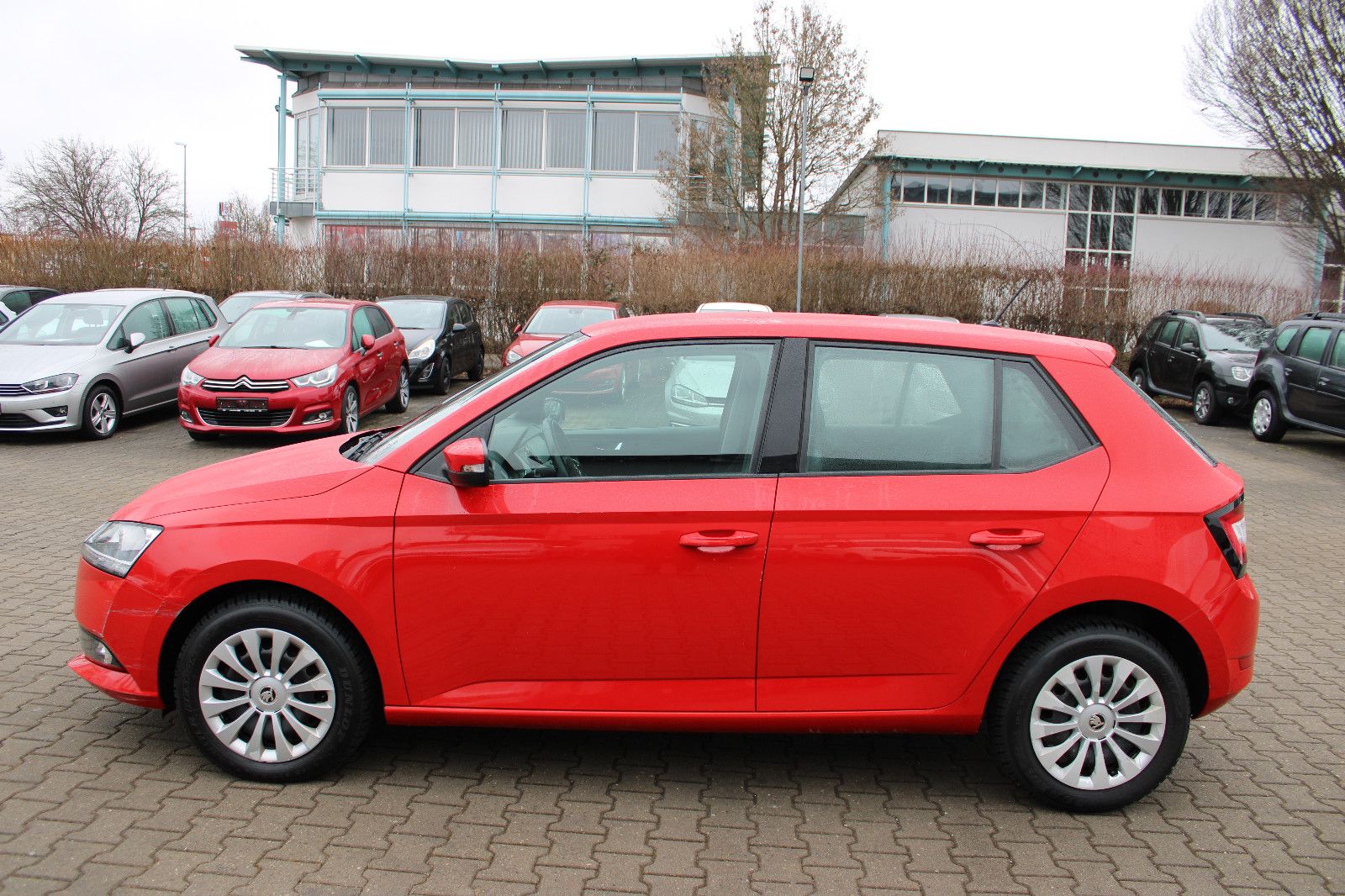 Fahrzeugabbildung SKODA Fabia 1.0l TSI DSG LED,PDC,SHZ