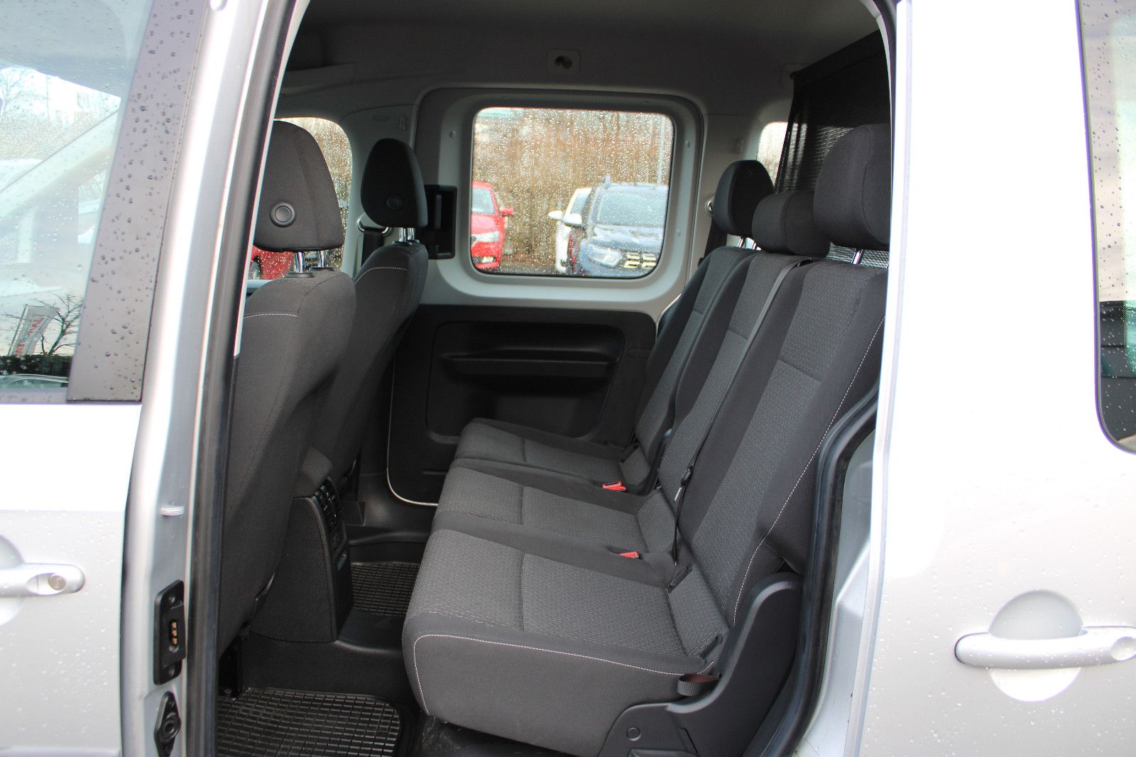 Fahrzeugabbildung Volkswagen Caddy 1,4TGI CNG/Benzin PDC,AHK,Klima 1.Hand