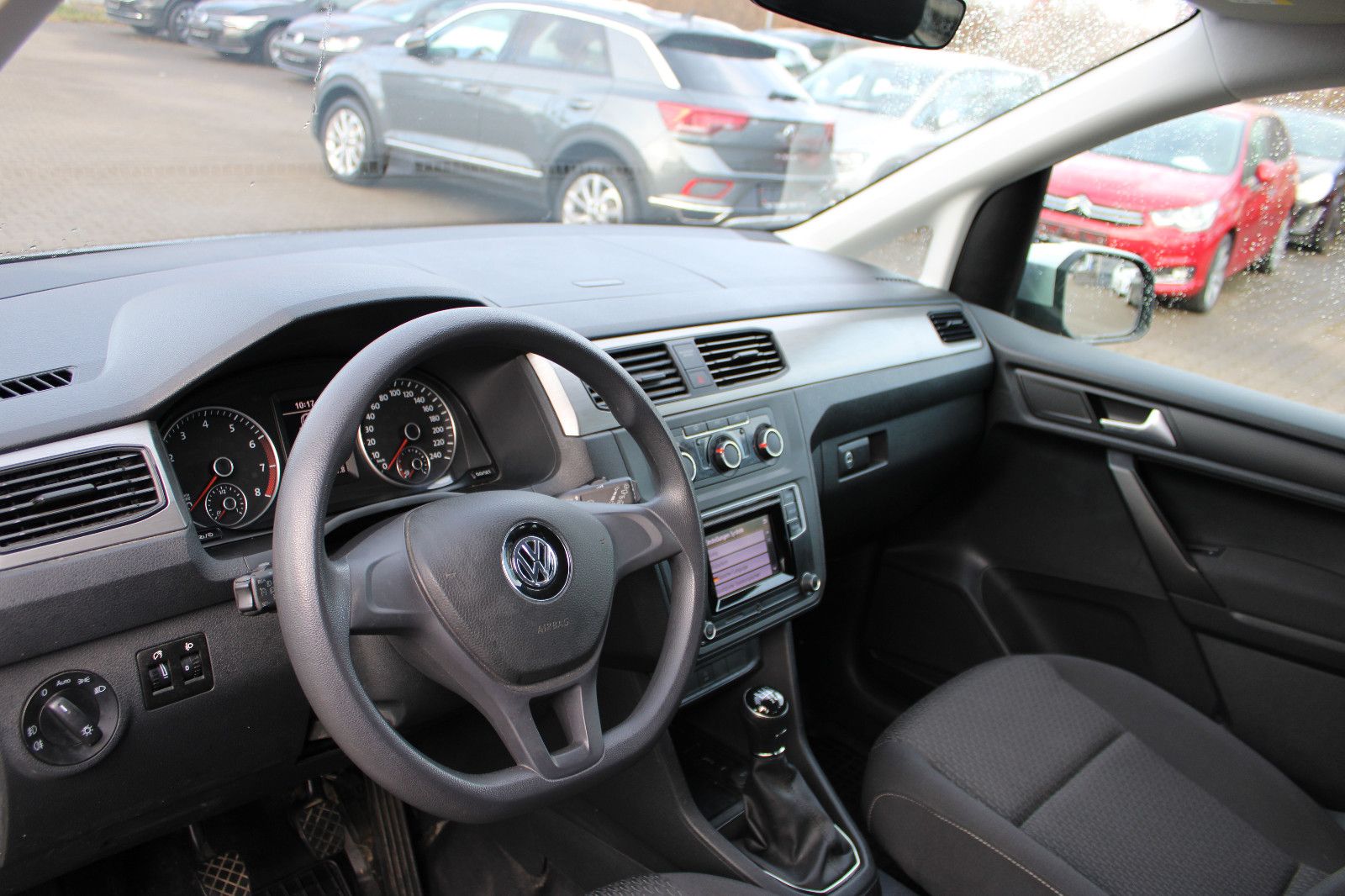 Fahrzeugabbildung Volkswagen Caddy 1,4TGI CNG/Benzin PDC,AHK,Klima 1.Hand