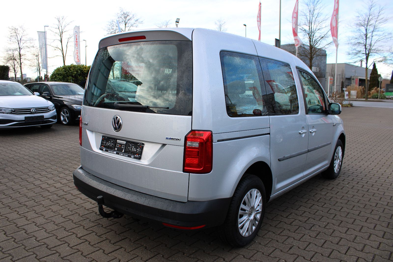 Fahrzeugabbildung Volkswagen Caddy 1,4TGI CNG/Benzin PDC,AHK,Klima 1.Hand