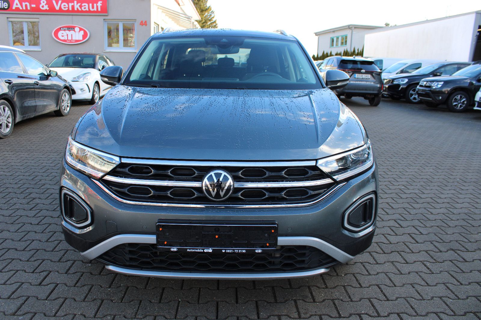 Fahrzeugabbildung Volkswagen T-Roc 1.5 TSI DSG Style SHZ,LED,ACC,PDC