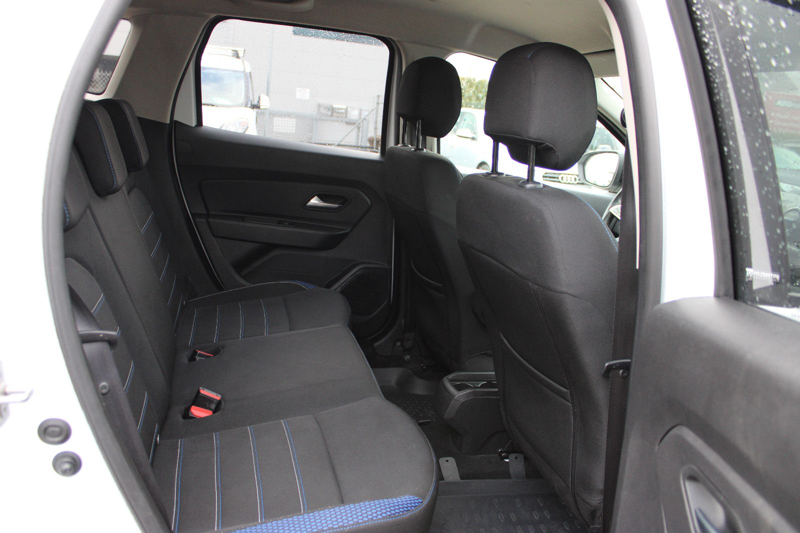 Fahrzeugabbildung Dacia Duster TCe LPG °360Kamera,Navi,PDC,LED