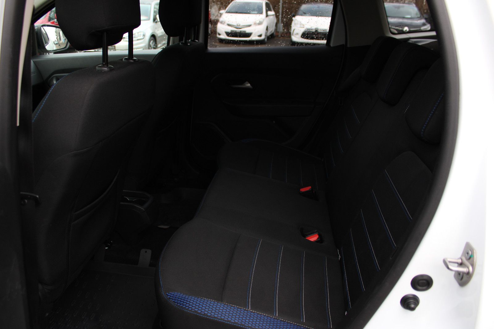 Fahrzeugabbildung Dacia Duster TCe LPG °360Kamera,Navi,PDC,LED